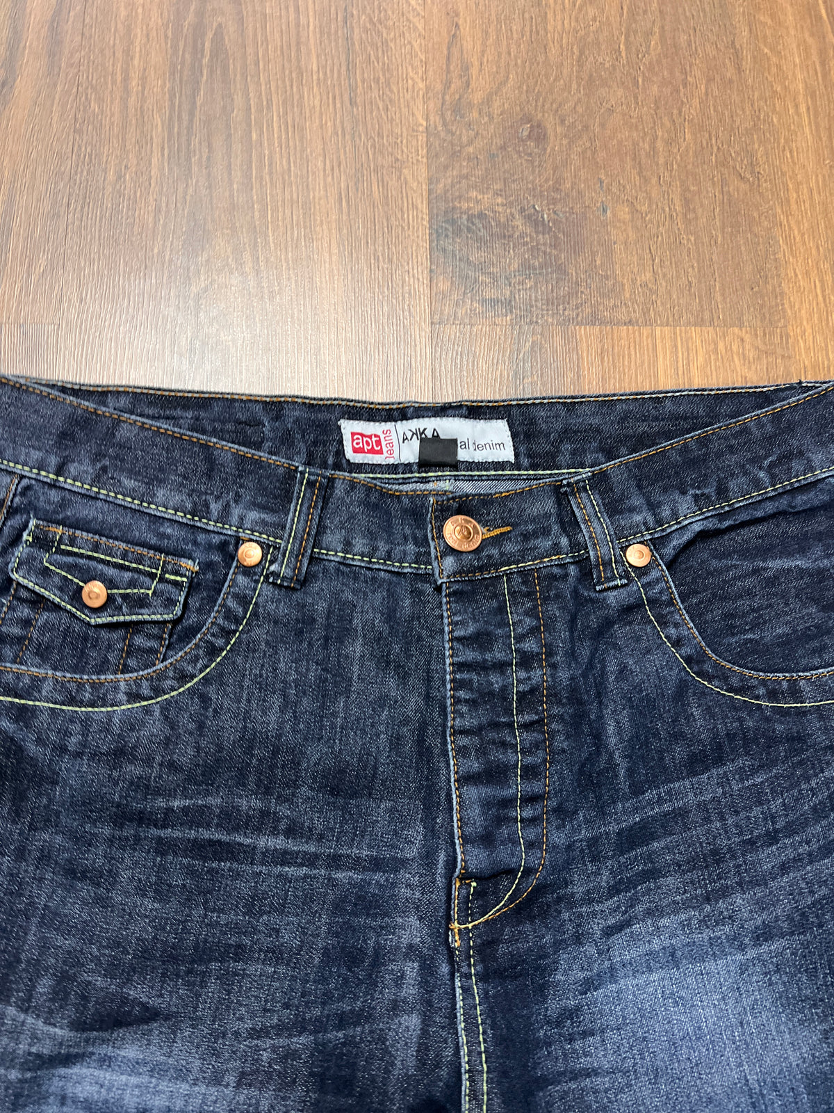 APT Flared y2K jenas(34x30)