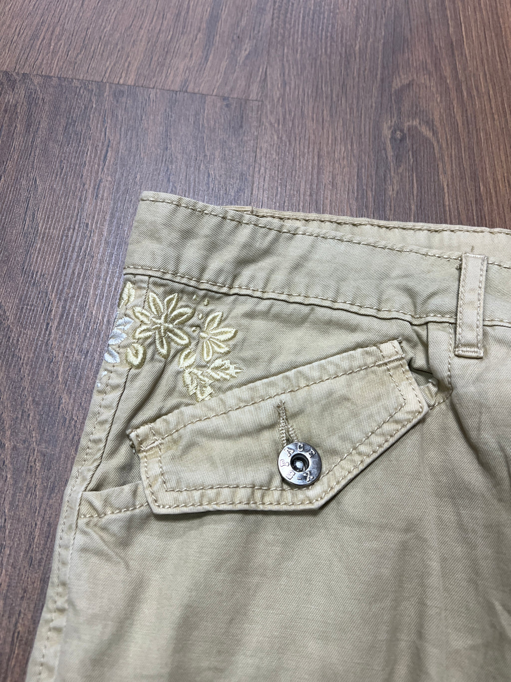 Y2K Cargo Capris🙋‍♀️ (34)