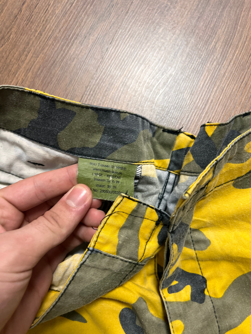 Cargo Yellow Camo Pants (36x32)