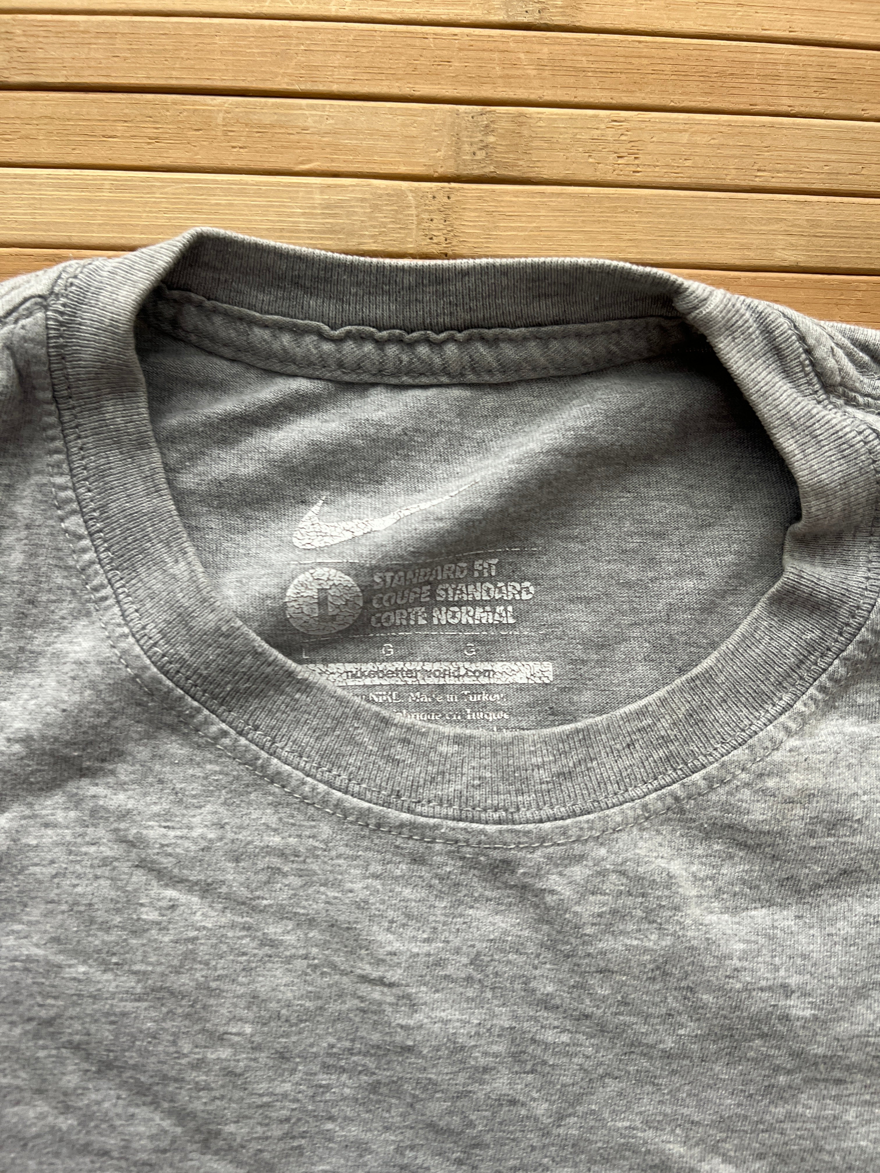 Just Do It Nike Tee (L)