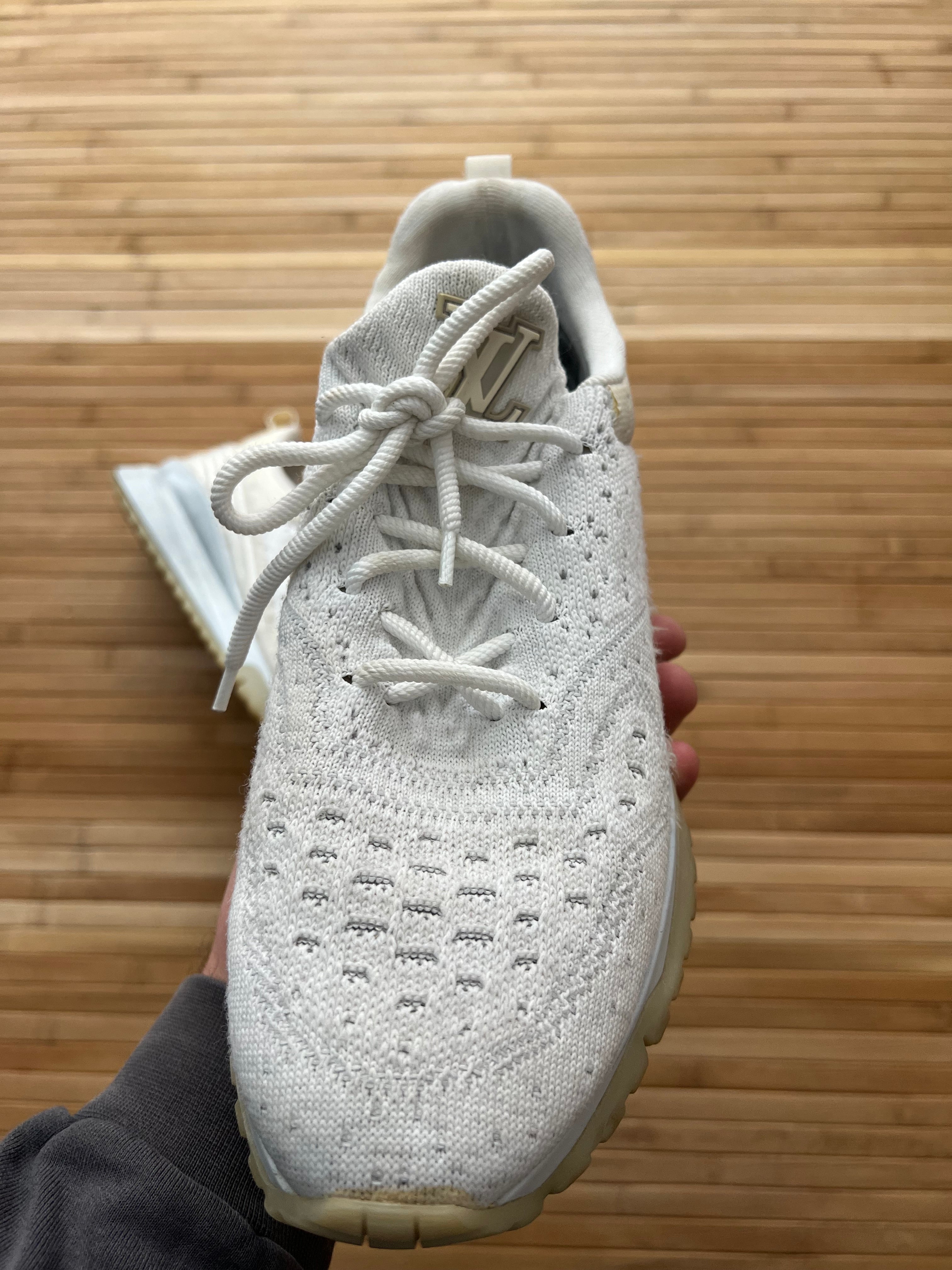 Louis Vuitton Sneakers (44)