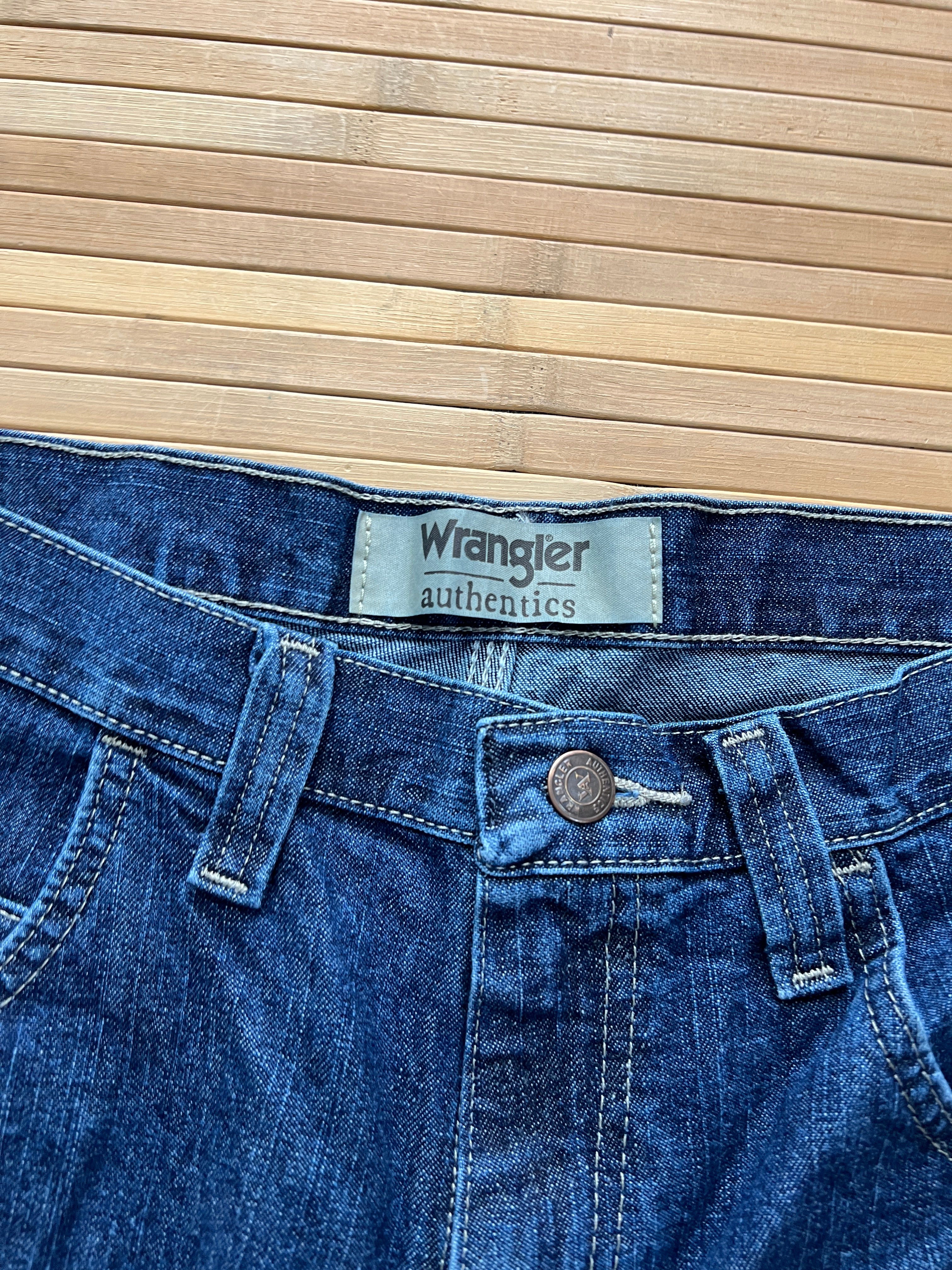 Wrangler Carpenter Jorts New with tags (32)