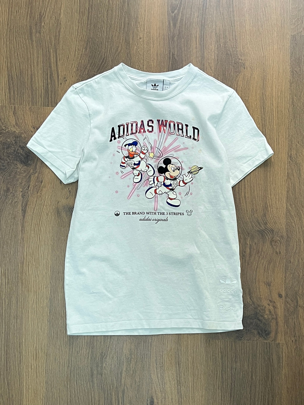 Adidas x Disney Top 🙋‍♀️ (M)