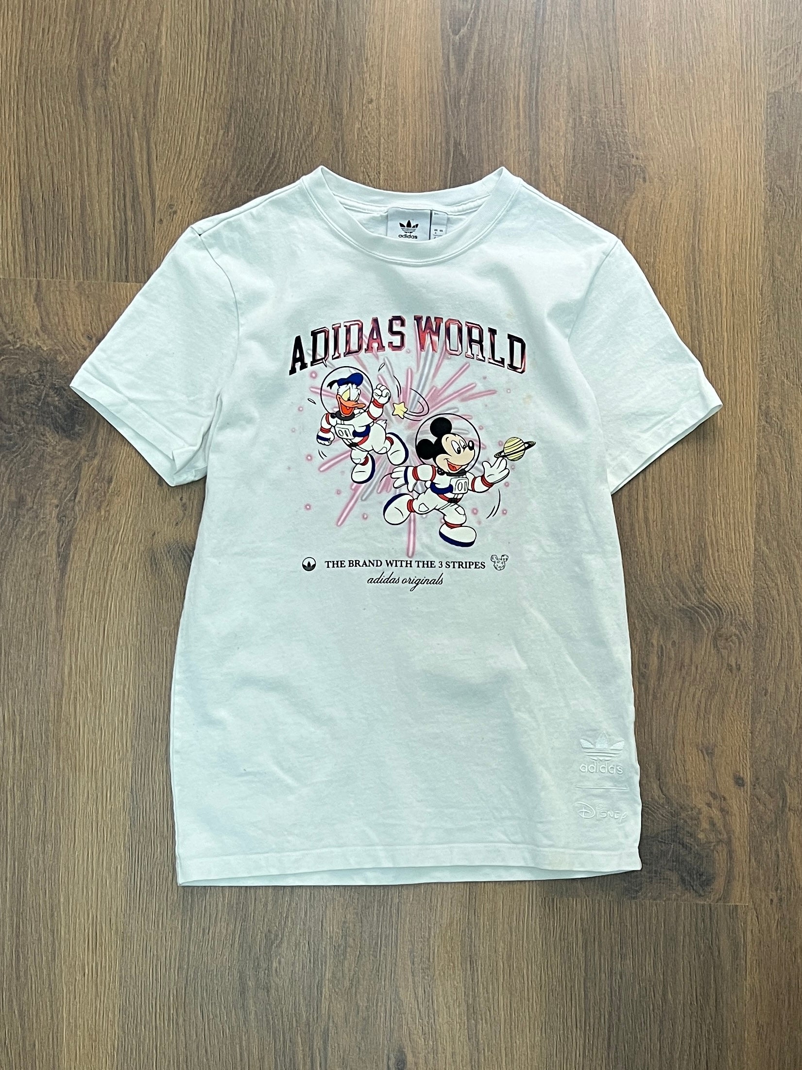 Adidas x Disney Top 🙋‍♀️ (M)
