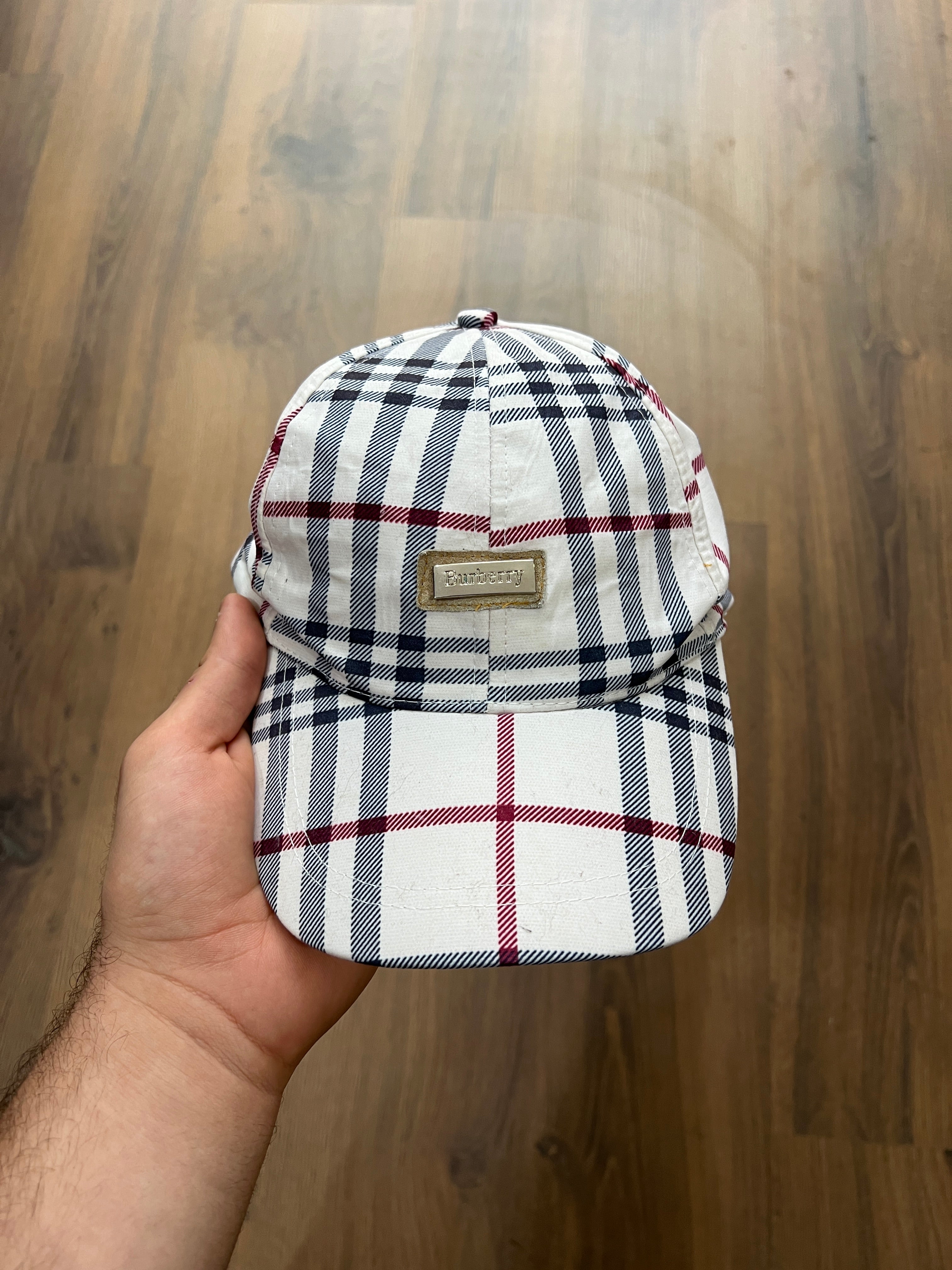 Burberry Hat (one size)