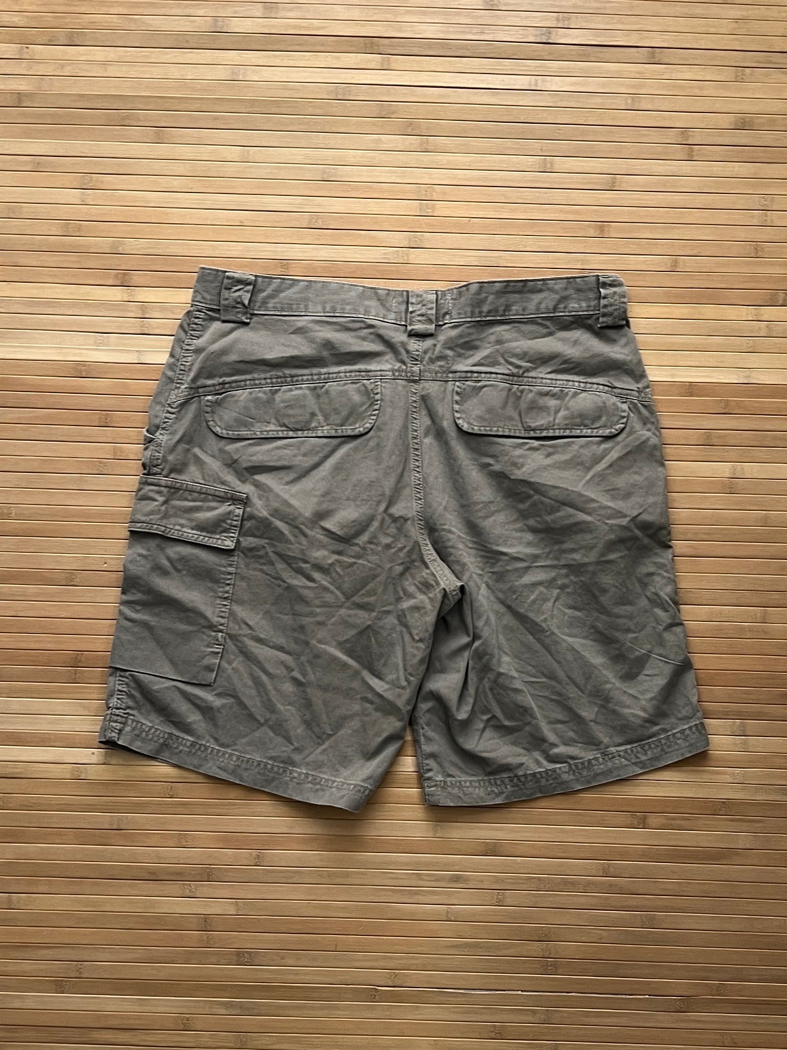 Quechua Cargo Shorts (36)
