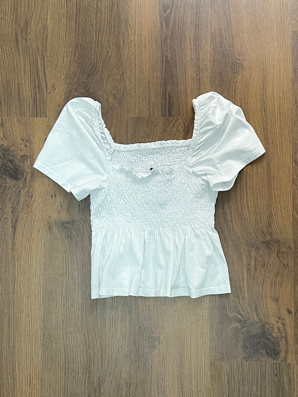 White Frayed Top🙋‍♀️ (S)
