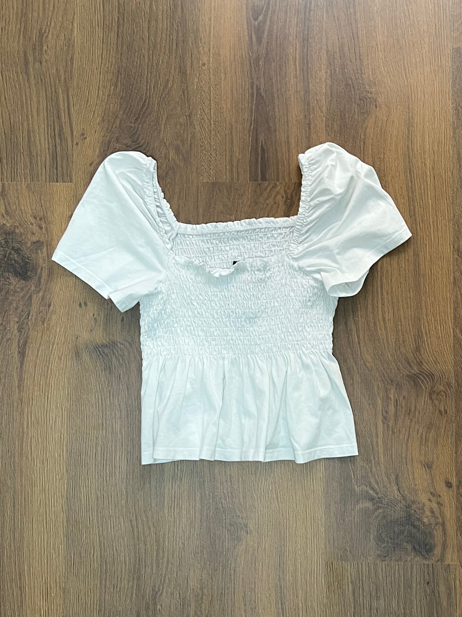 White Frayed Top🙋‍♀️ (S)