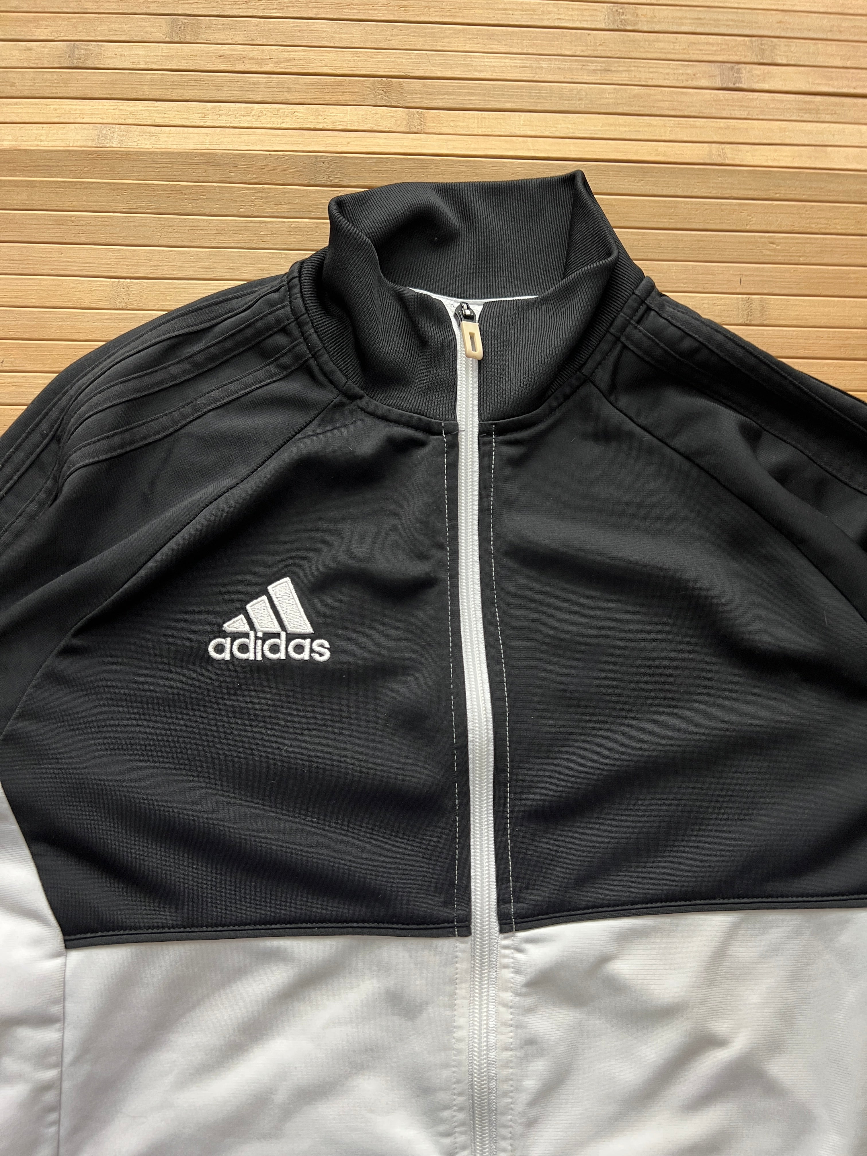 Adidas Zip Up (M)
