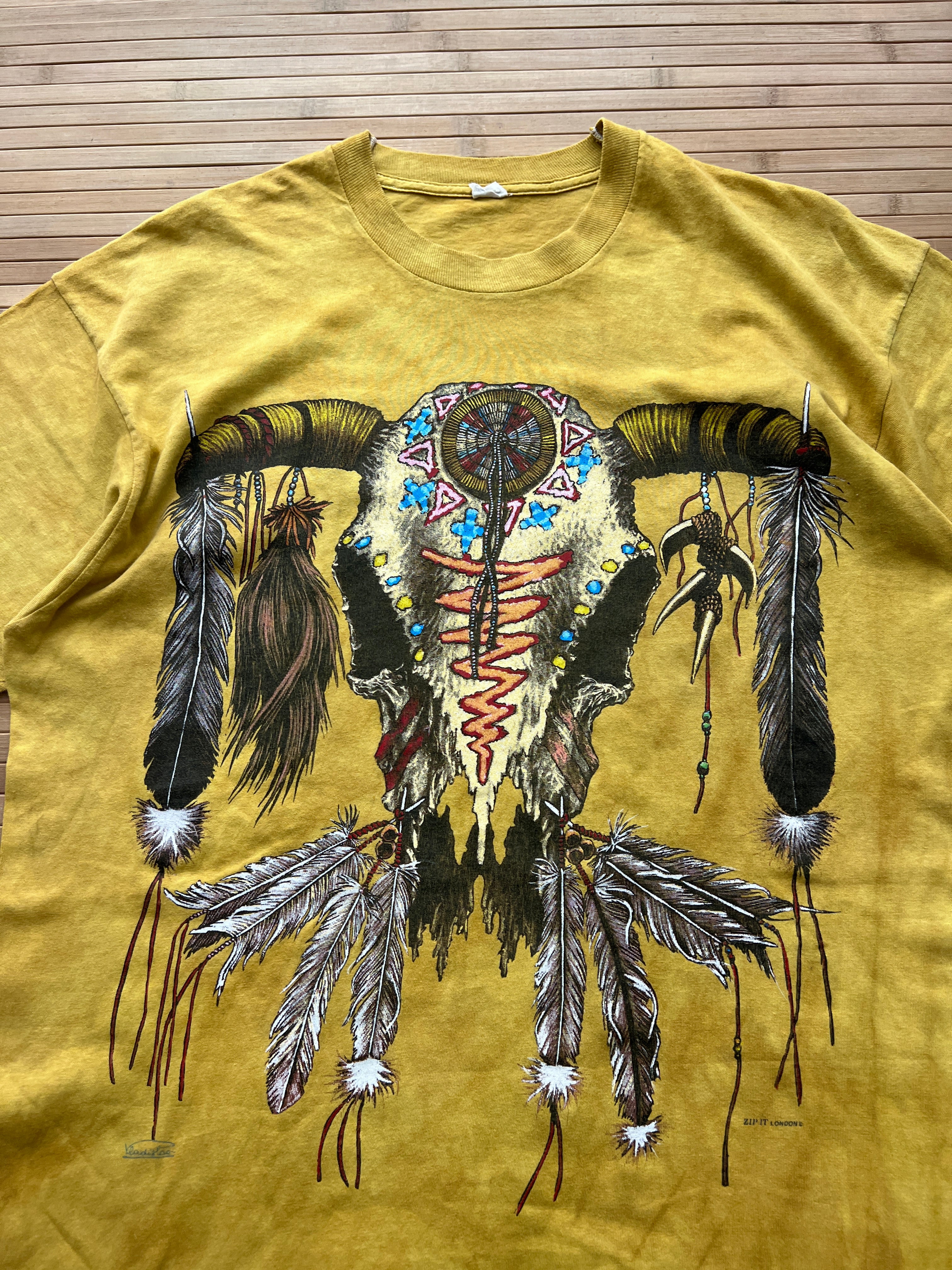 The mountain 90s Tshirt (L)
