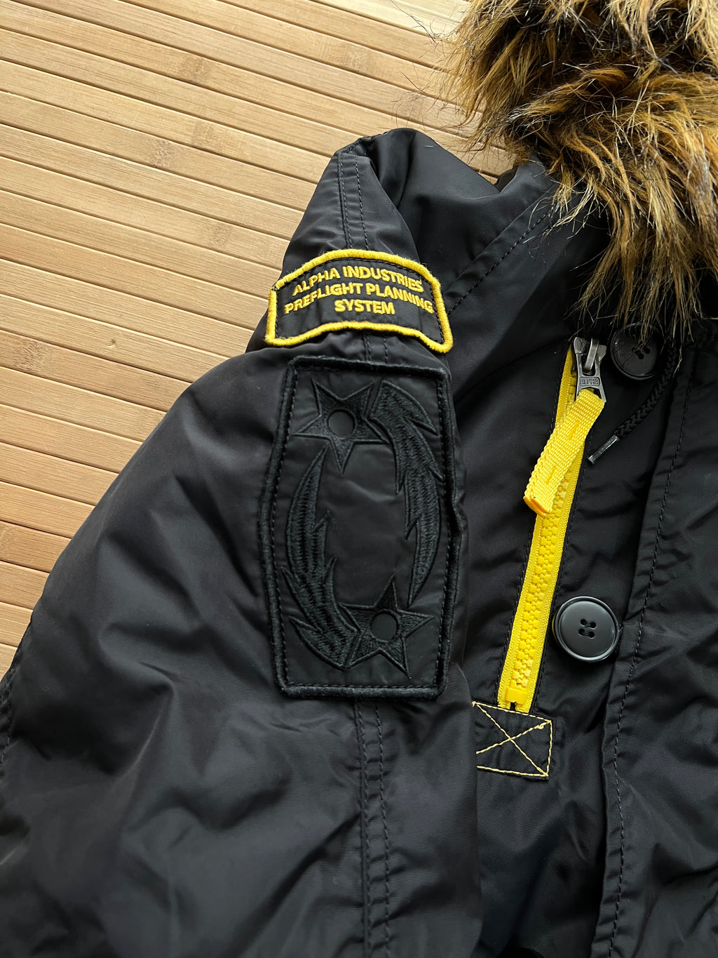 Alpha Industries Bomber Jacket (M)