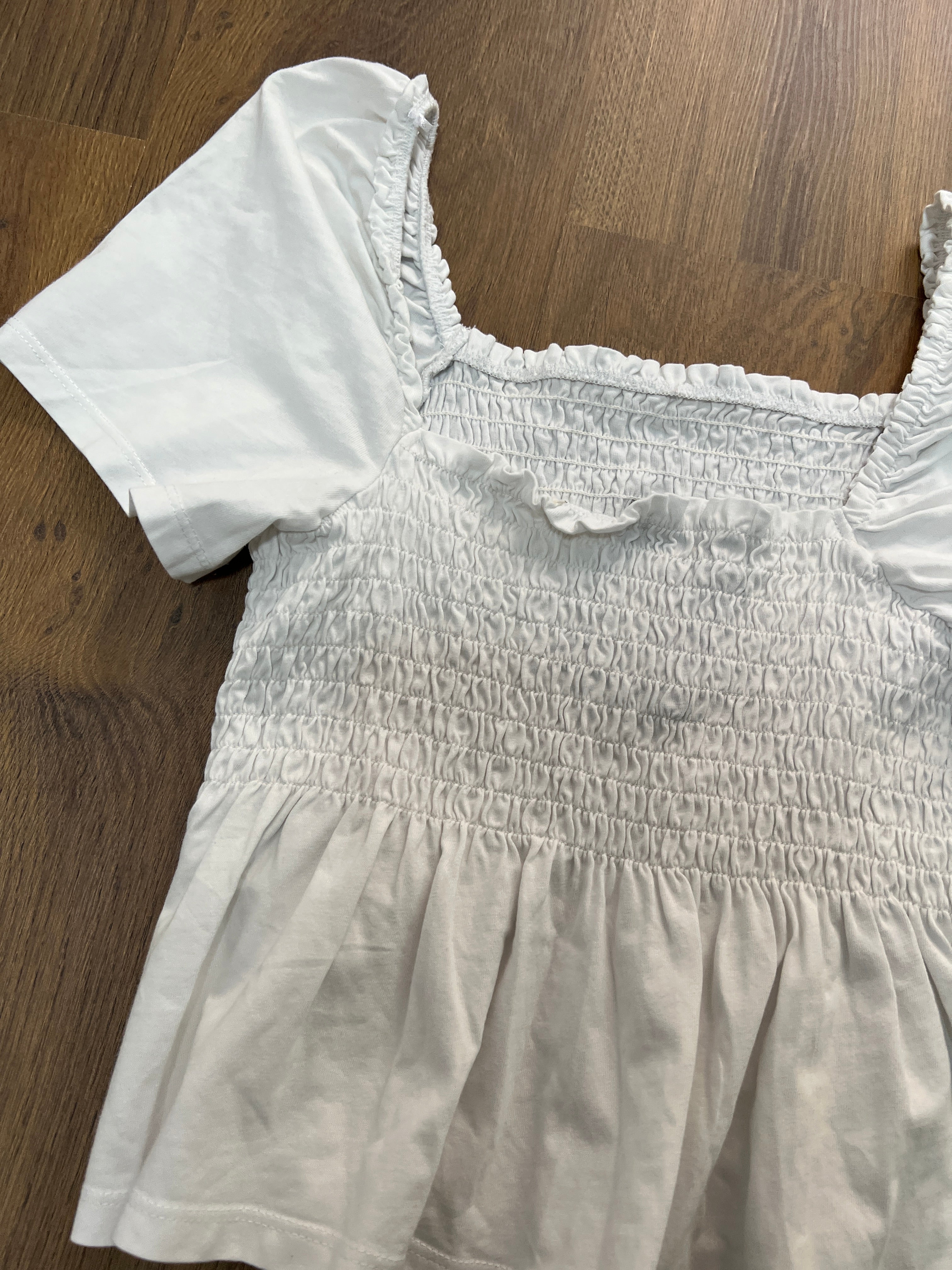 White Frayed Top🙋‍♀️ (S)