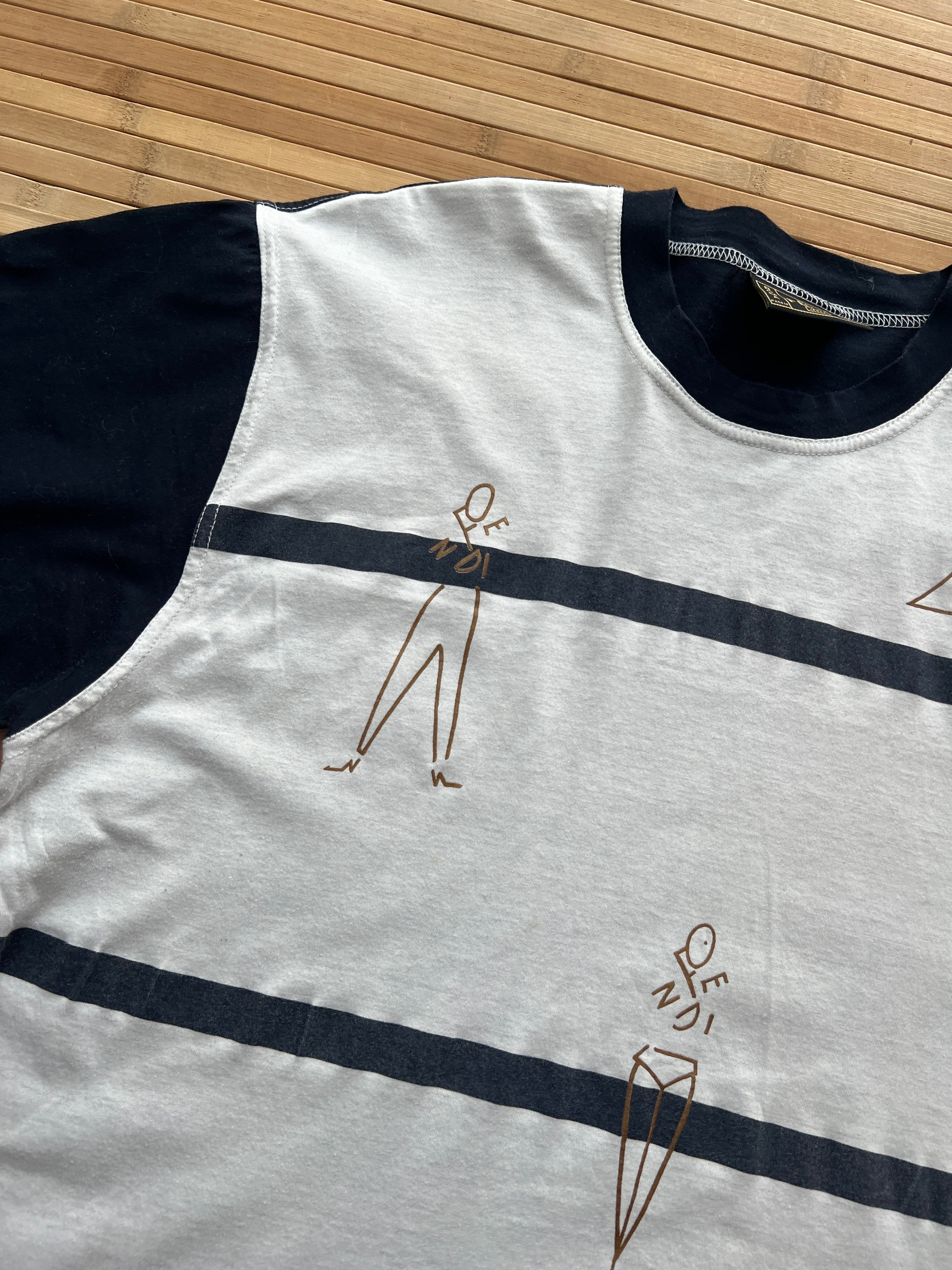 Fendi 90s Vintage Tshirt(L)