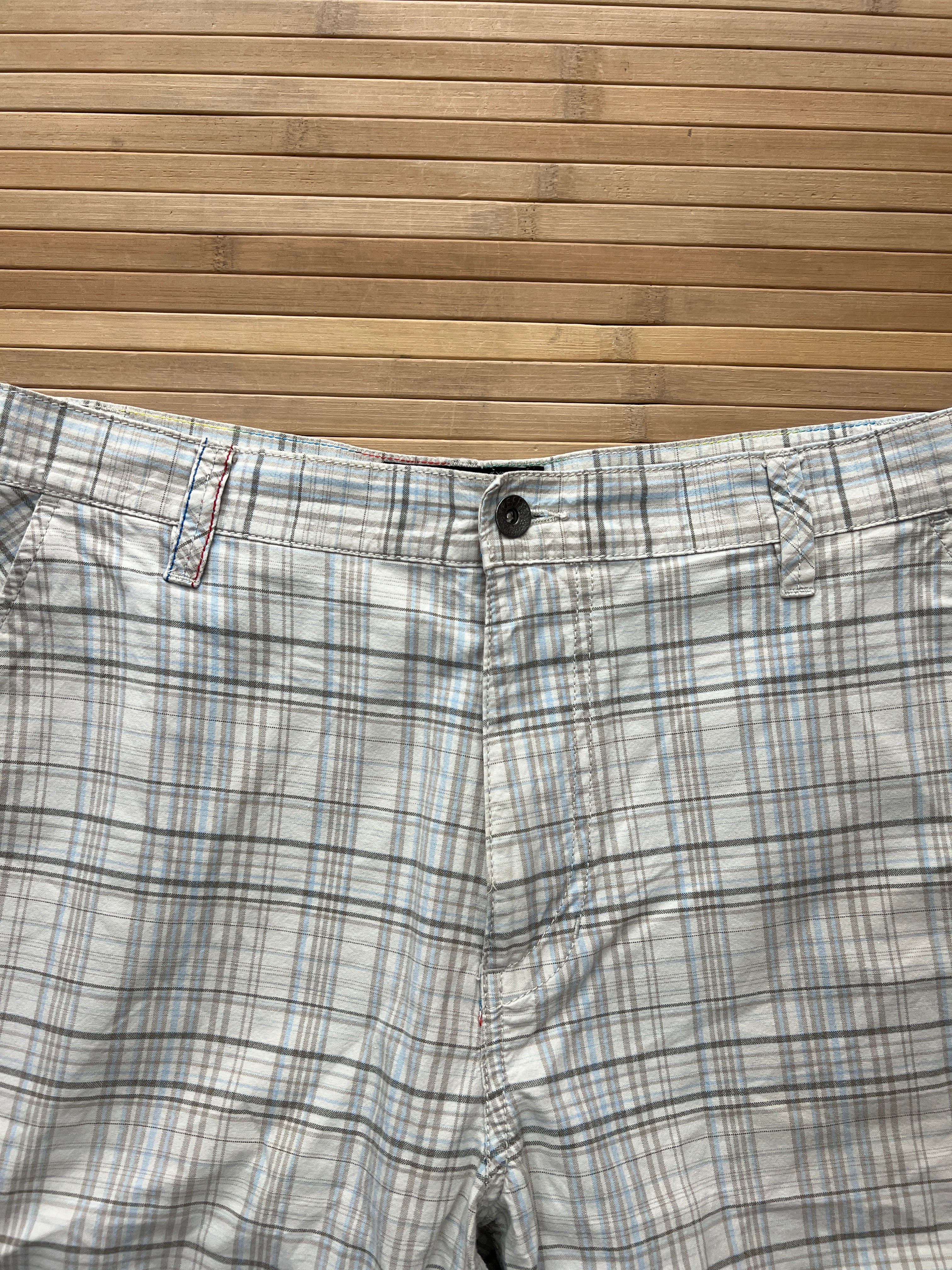 Reef Striped Shorts (32)