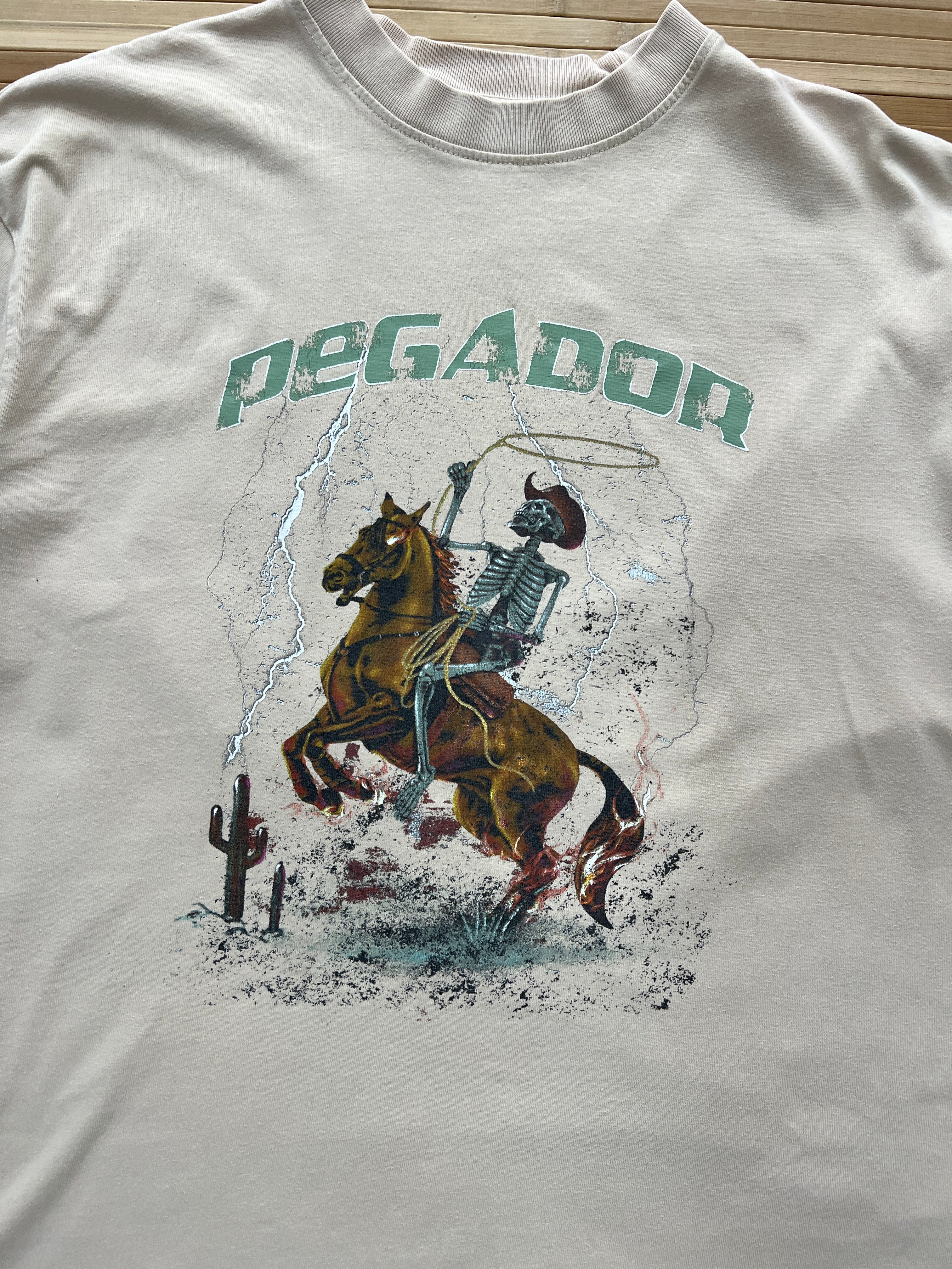 Pegador (L)