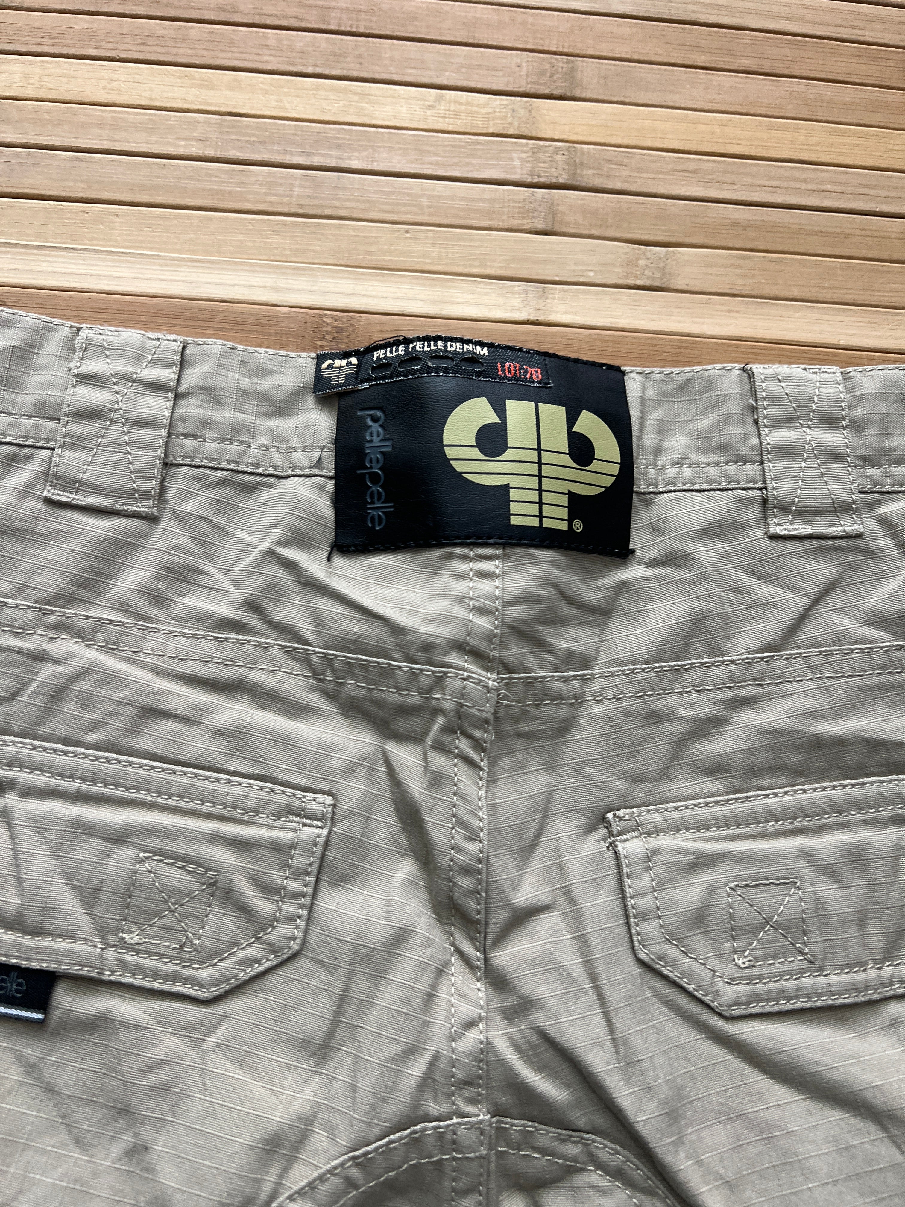 Pelle Pelle Cargo Shorts (30)