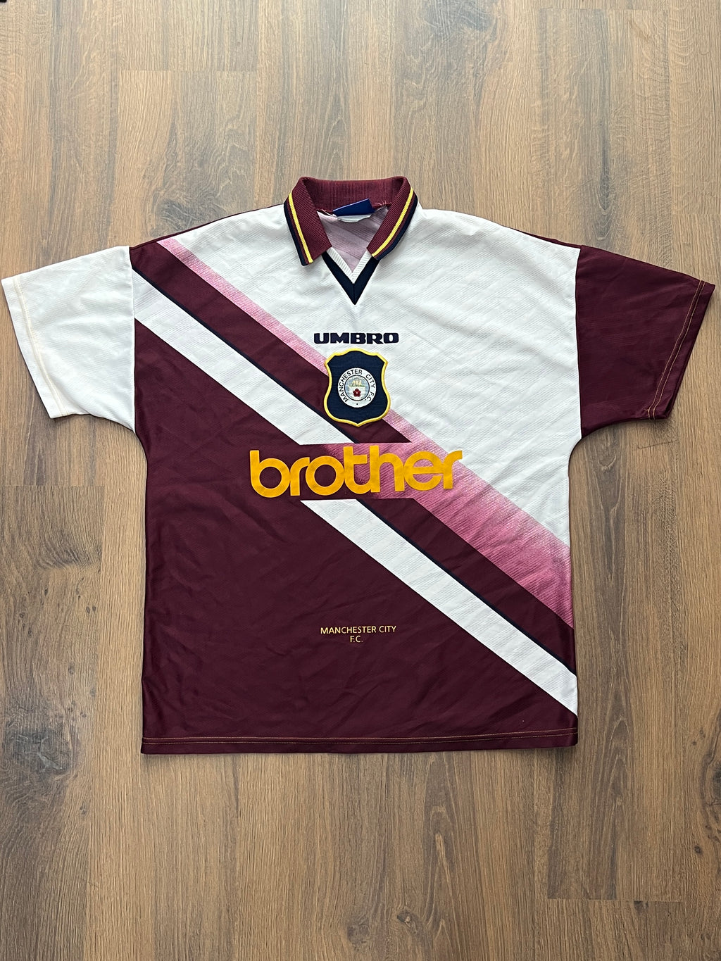 Manchester City 1996/97 Away Jersey (XL)