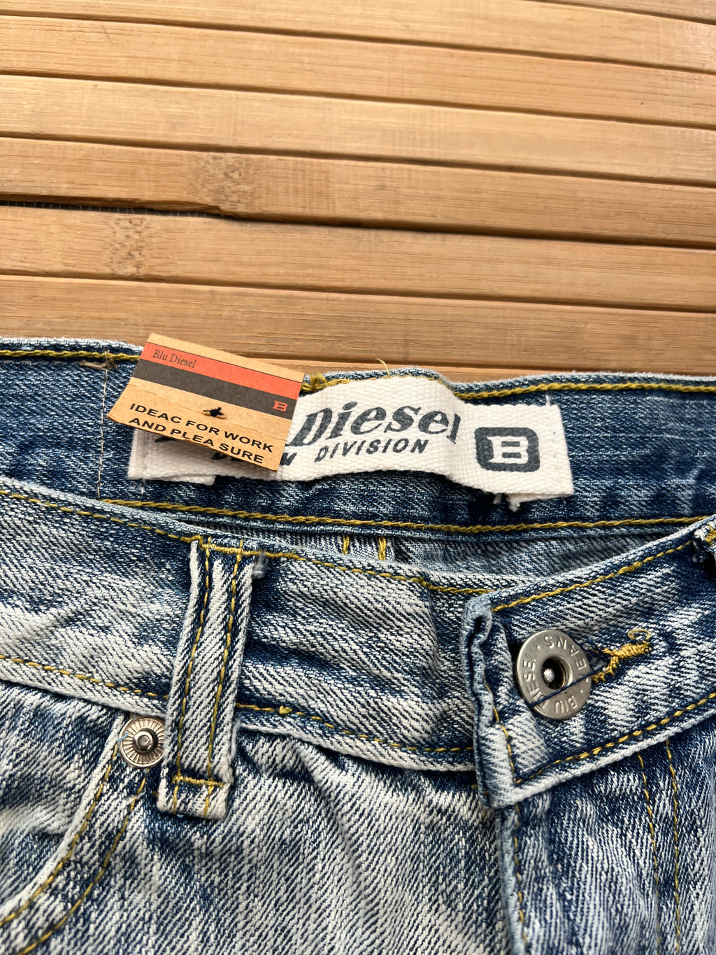 Brand New Diesel Dragon Jeans 🙋‍♀️(28x32)