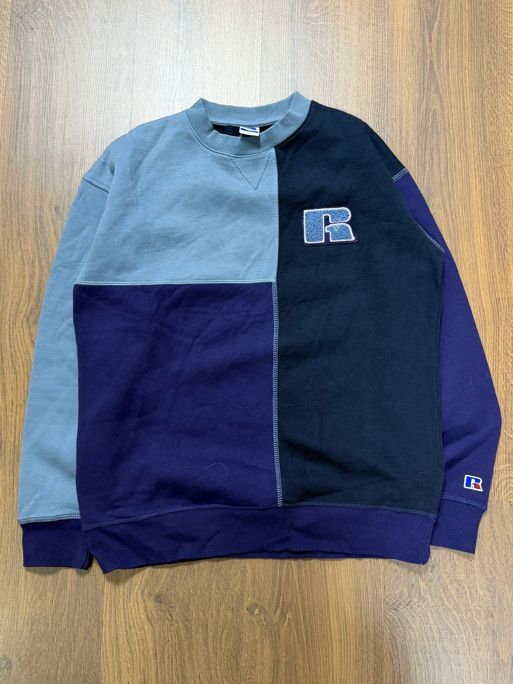 Russell Athletic Sweater( M)