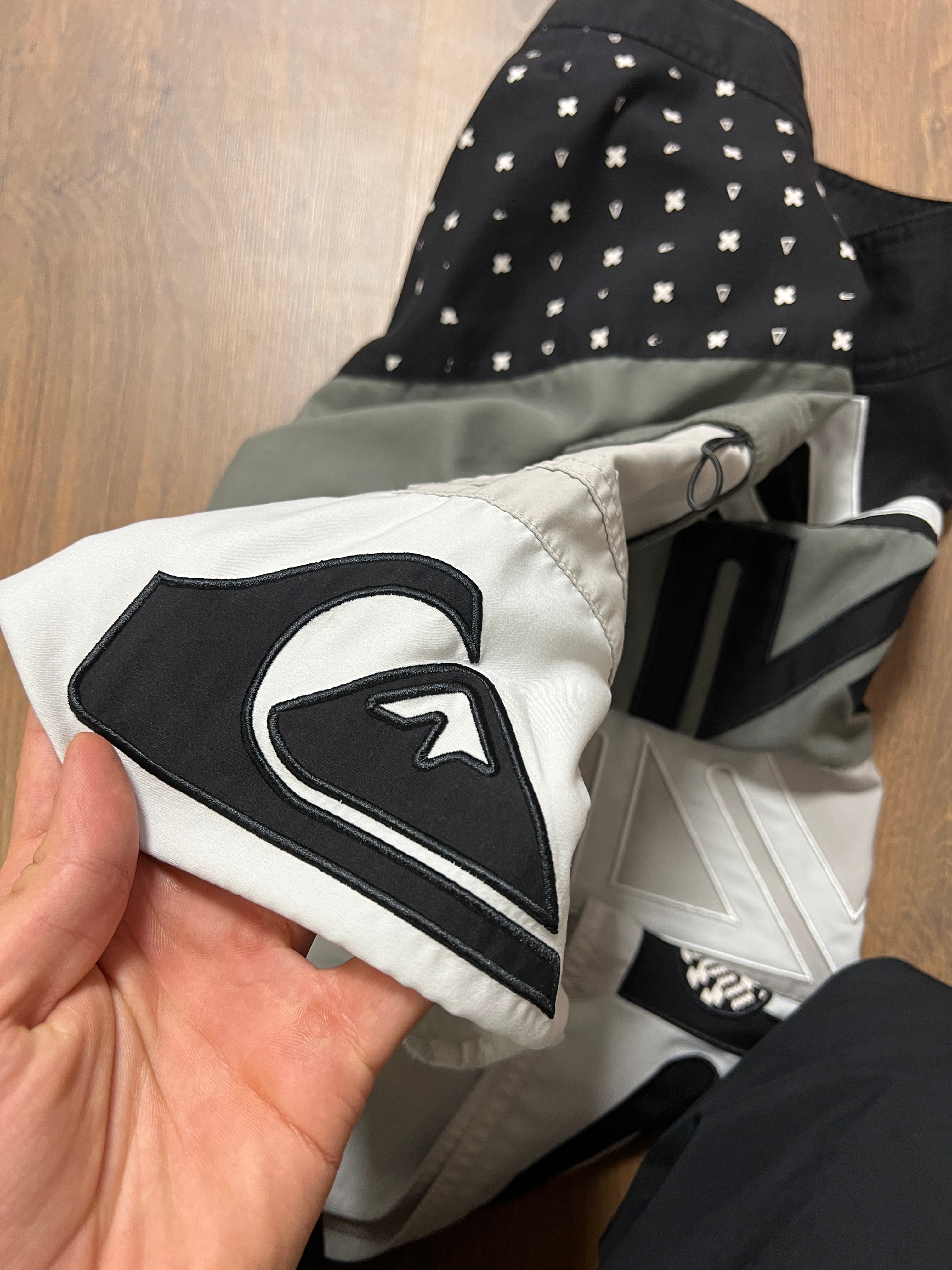 Quicksilver big logo boardshorts (34)