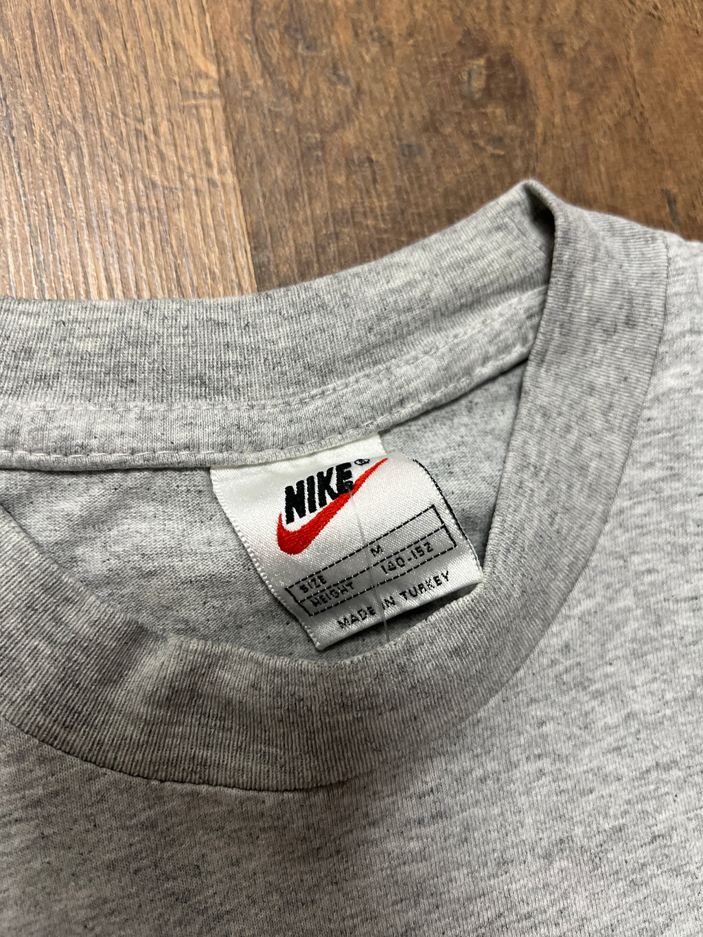 Nike 90s Damaged Tshirt(XS)