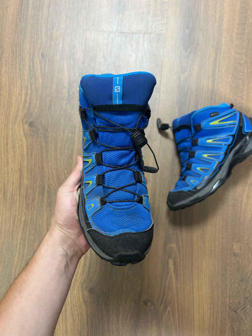 Salomon 🙋‍♀️ Goretex Boots (38)