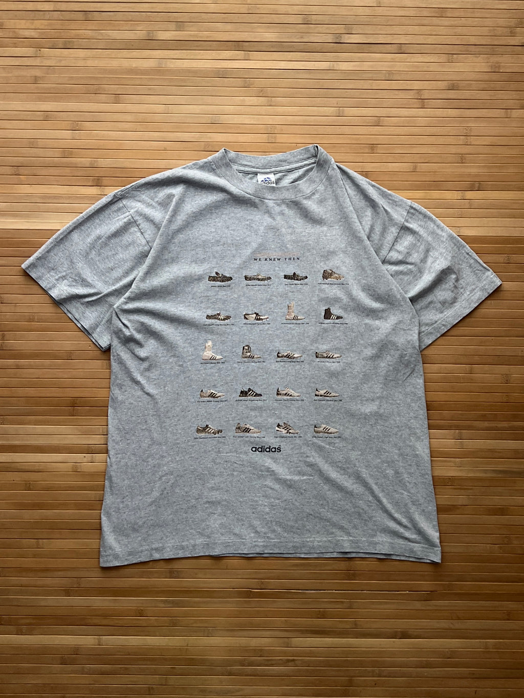 Adidas 90s All Shoes back then Tshirt (L)
