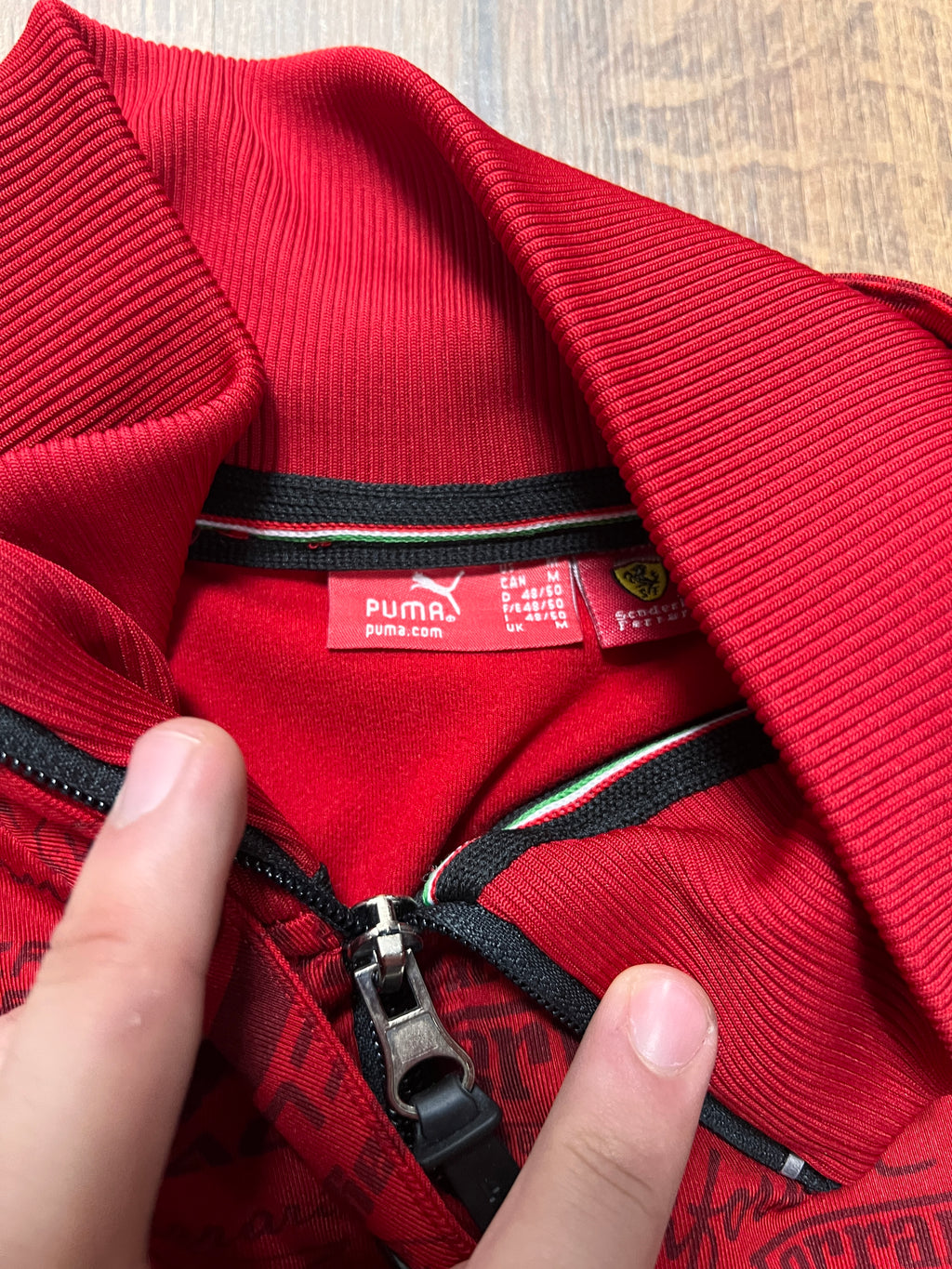 Ferrari Track Jacket 🙋‍♀️ (S)
