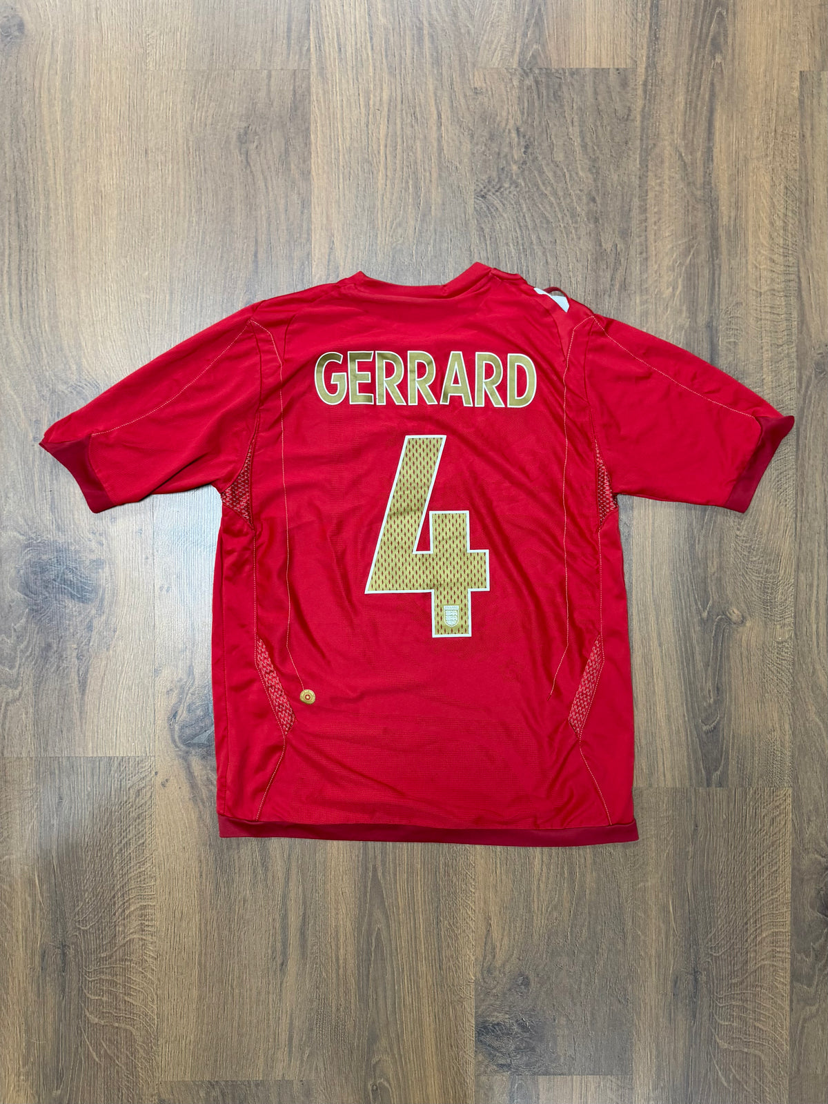 Gerrard 2004/06 England Away Jersey (M)