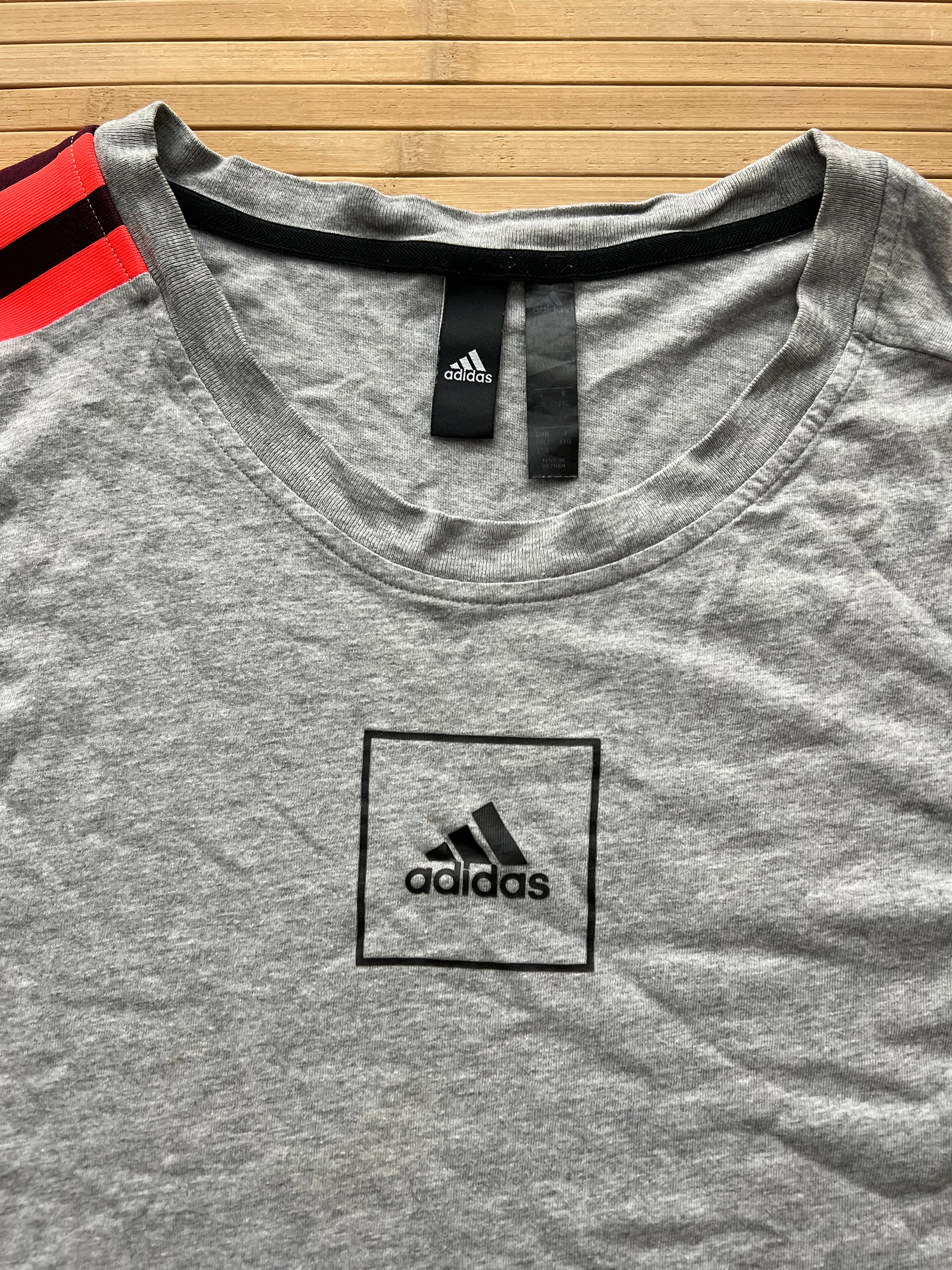 Adidas Tee(2XL)