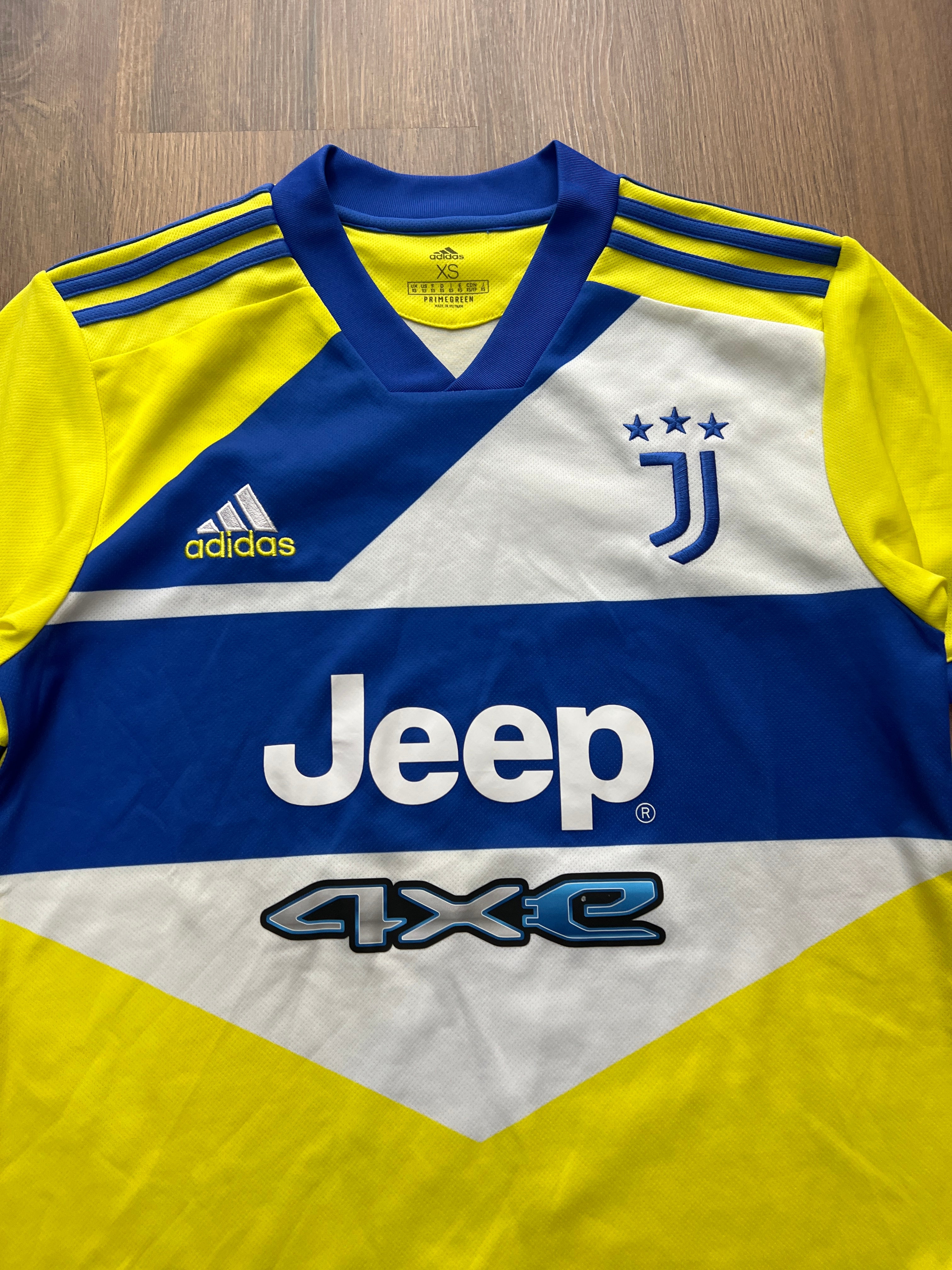 Juventus 2020/21 Third Jersey (Xs)