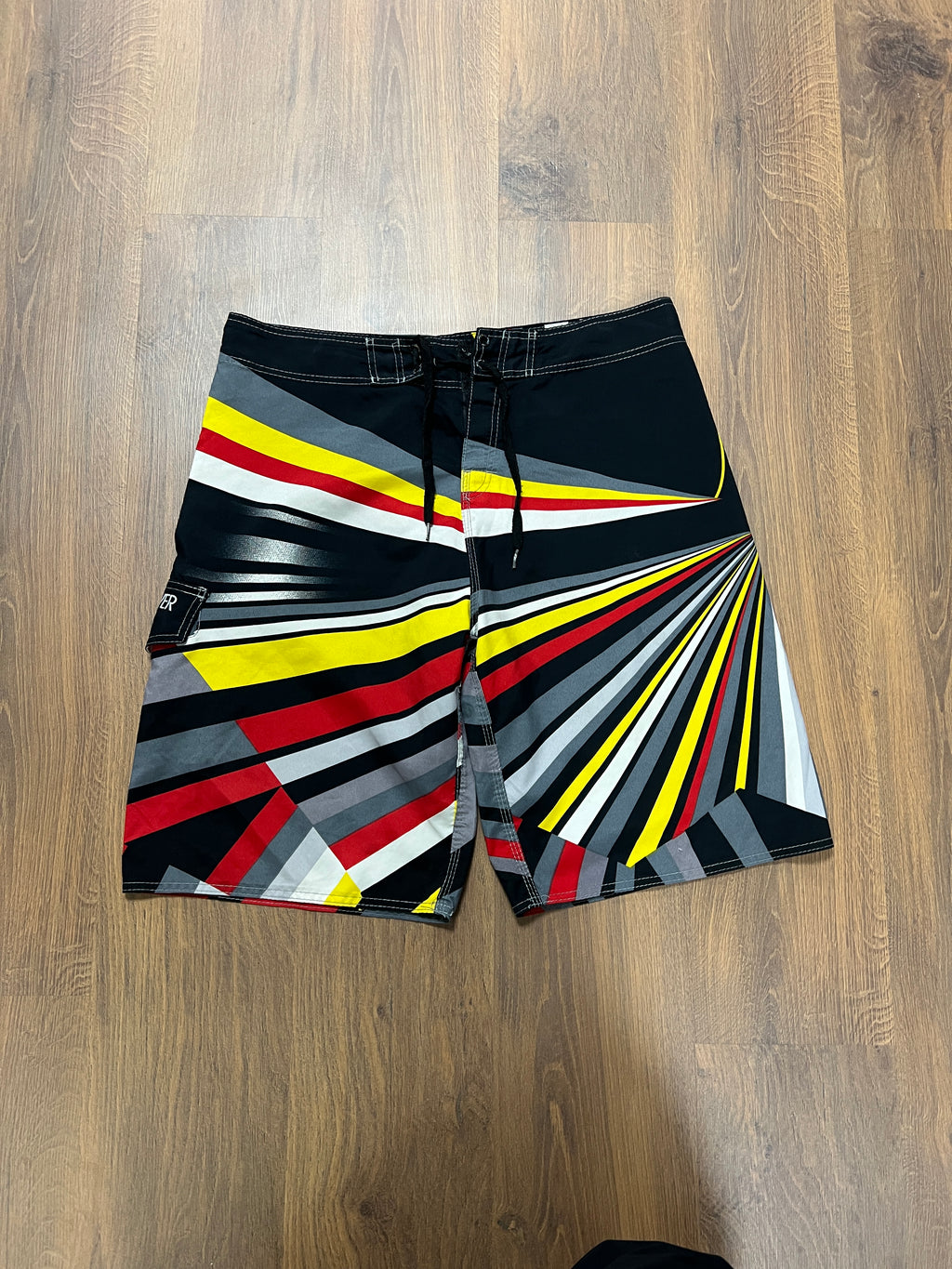 quicksilver striped boardshorts (38)