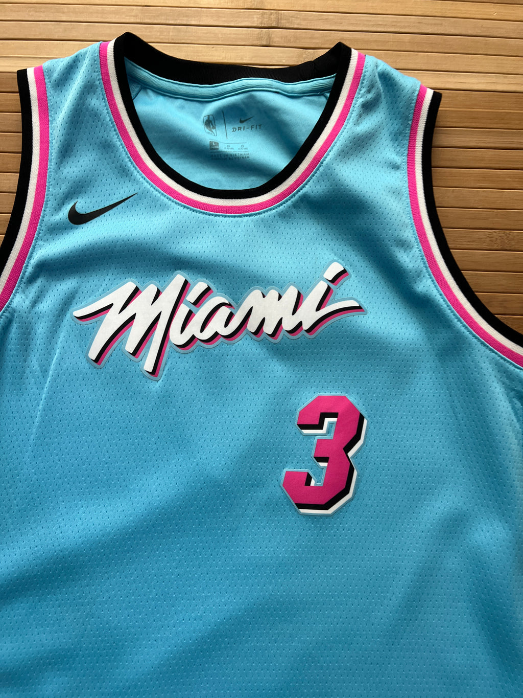 Miami Wade Basketball Jersey(M)