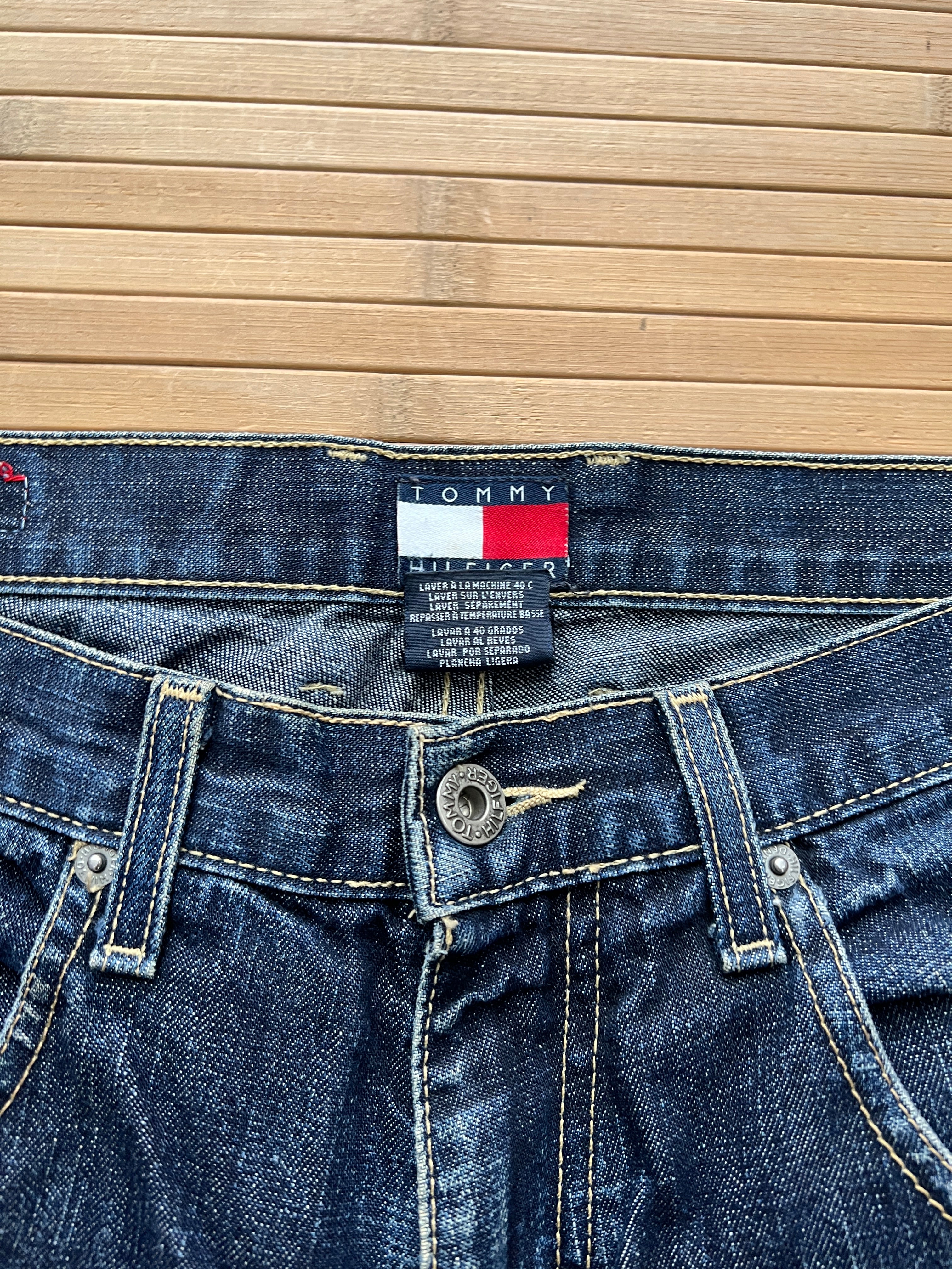 Tommy Hilfiger Vintage Jorts (32)