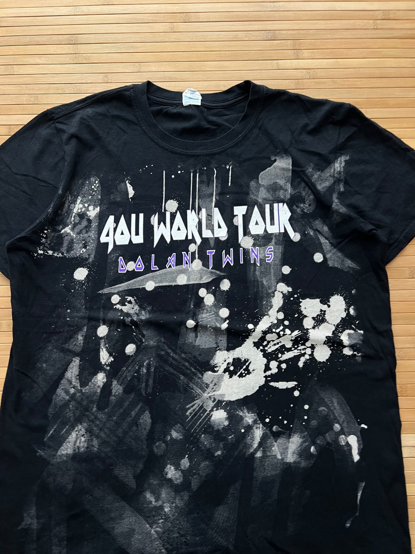 Dolan Twins World Tour (XL)