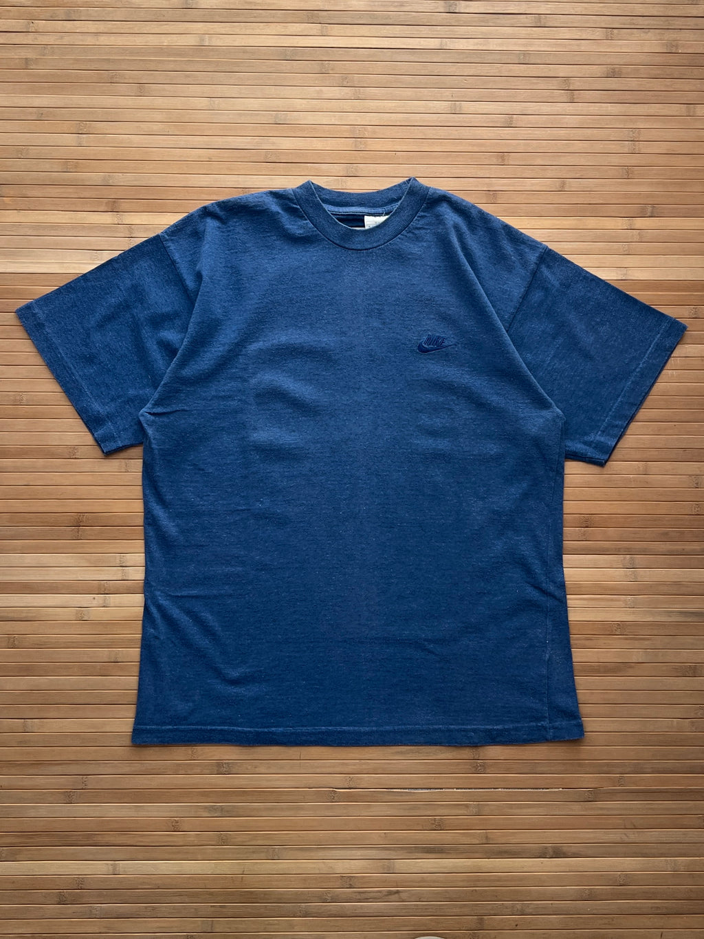 Nike 90s logo Tshirt(L)