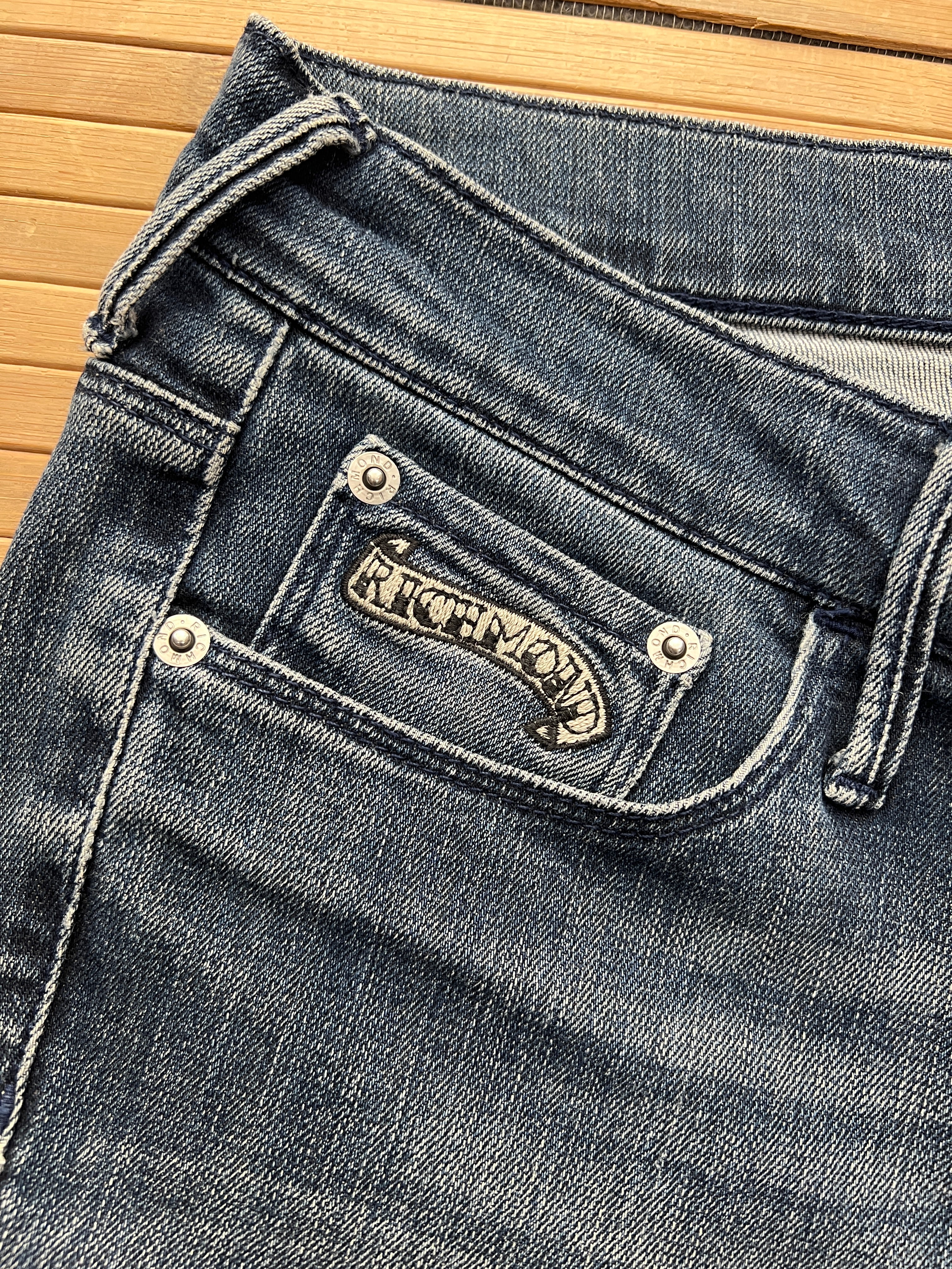 Richmond Jeans 🙋‍♀️(30x30)