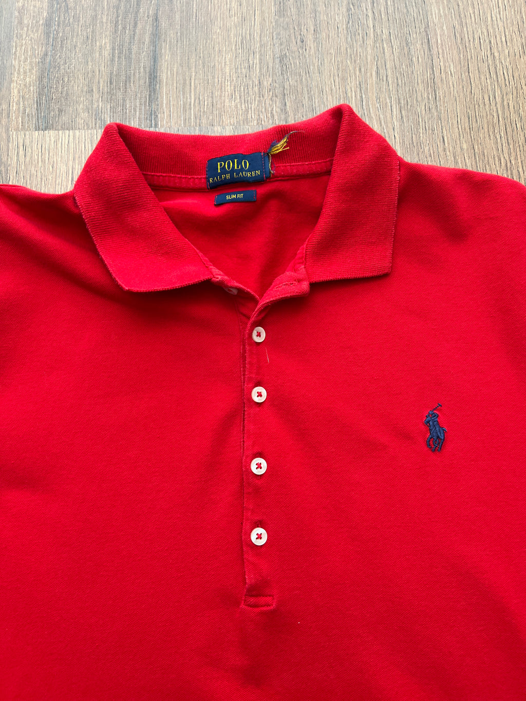 Polo 🙋‍♀️ Red Tshirt (M)