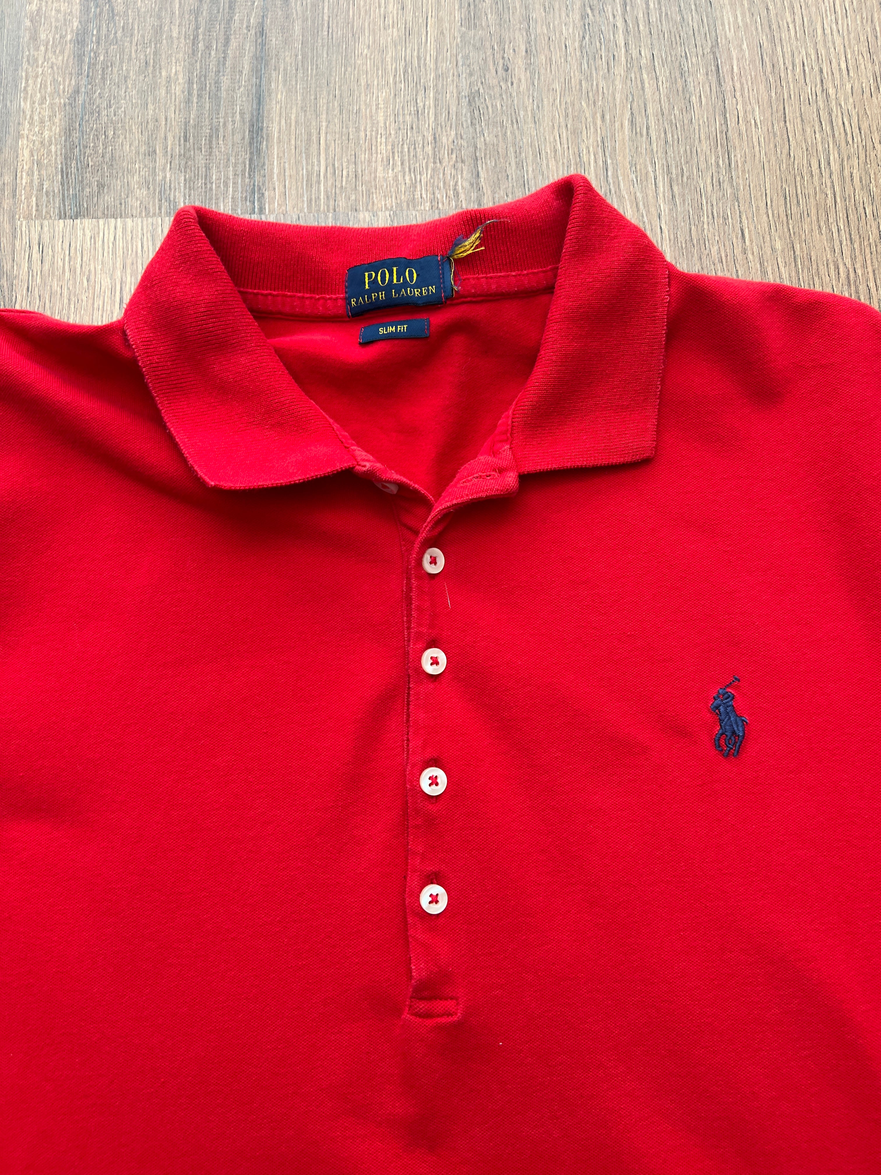 Polo 🙋‍♀️ Red Tshirt (M)