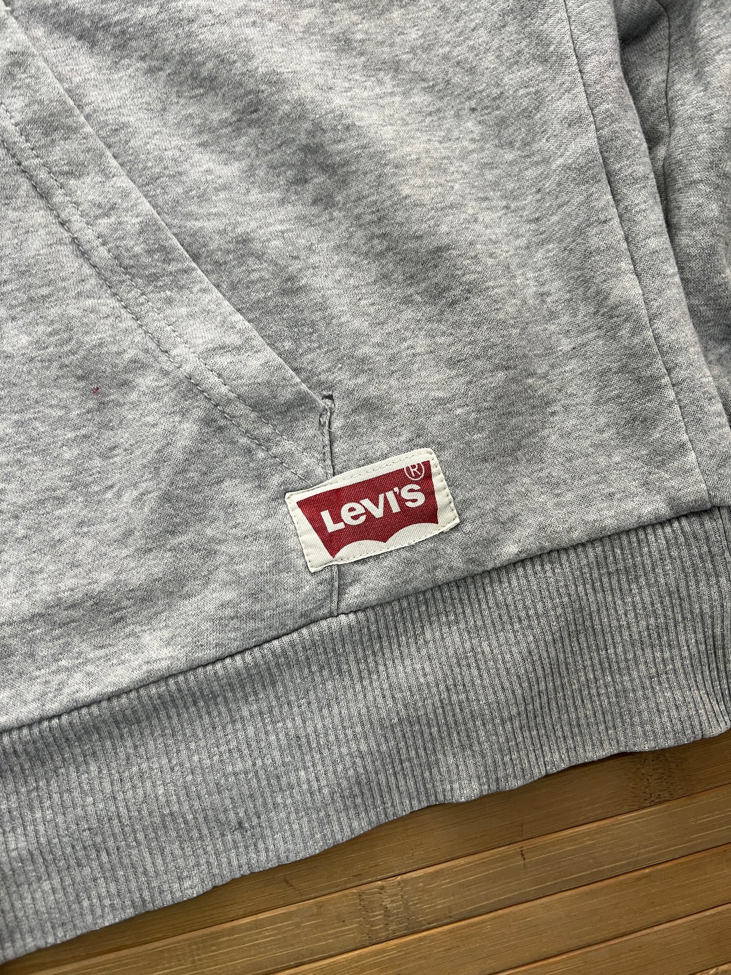 Levis Zip Up Hoodie (M)