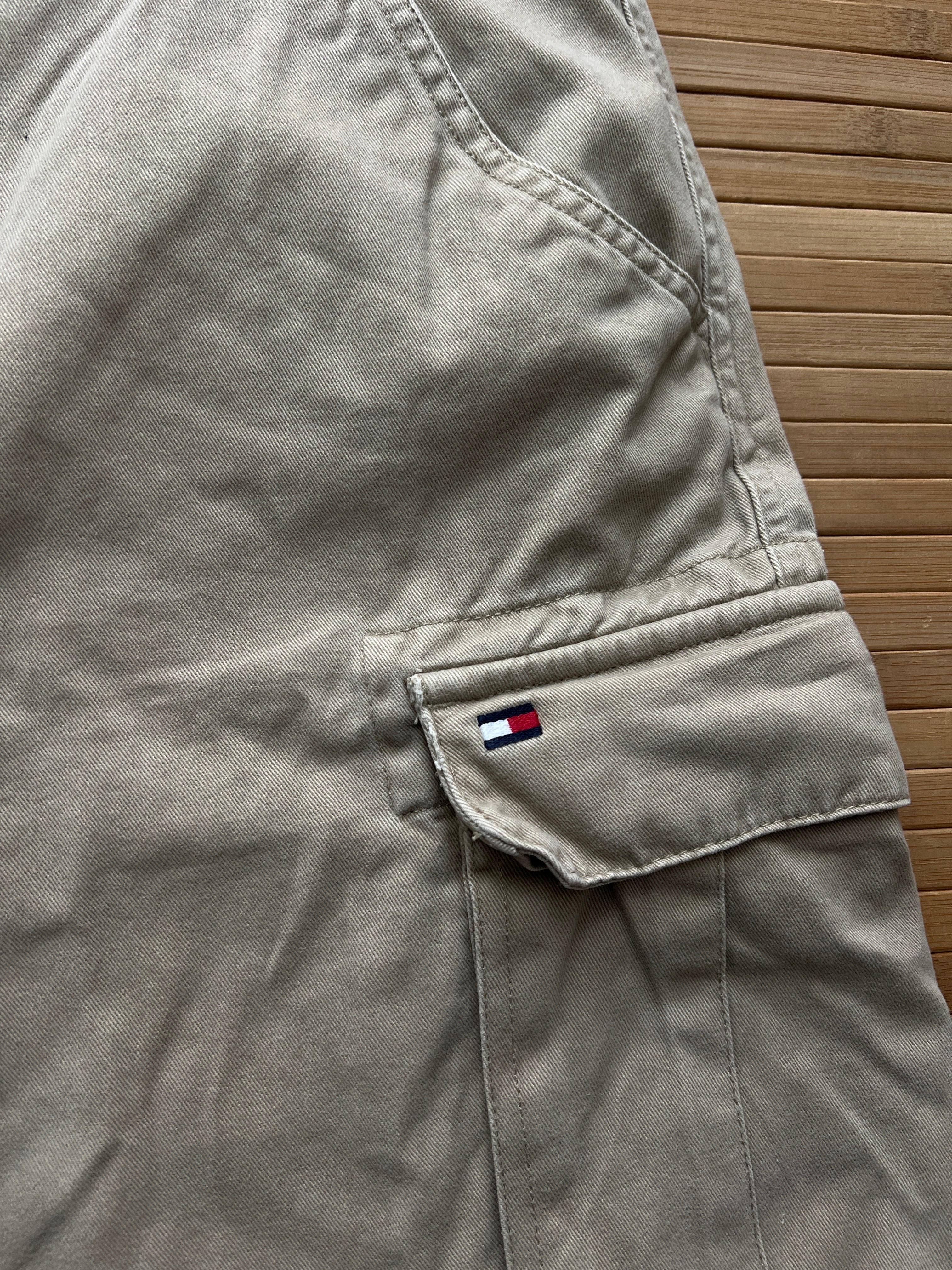 Tommy Hilfiger Cargo Shorts (34)