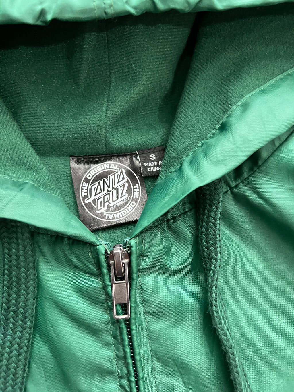 Santa Cruz Zip Up Hoodie (L)