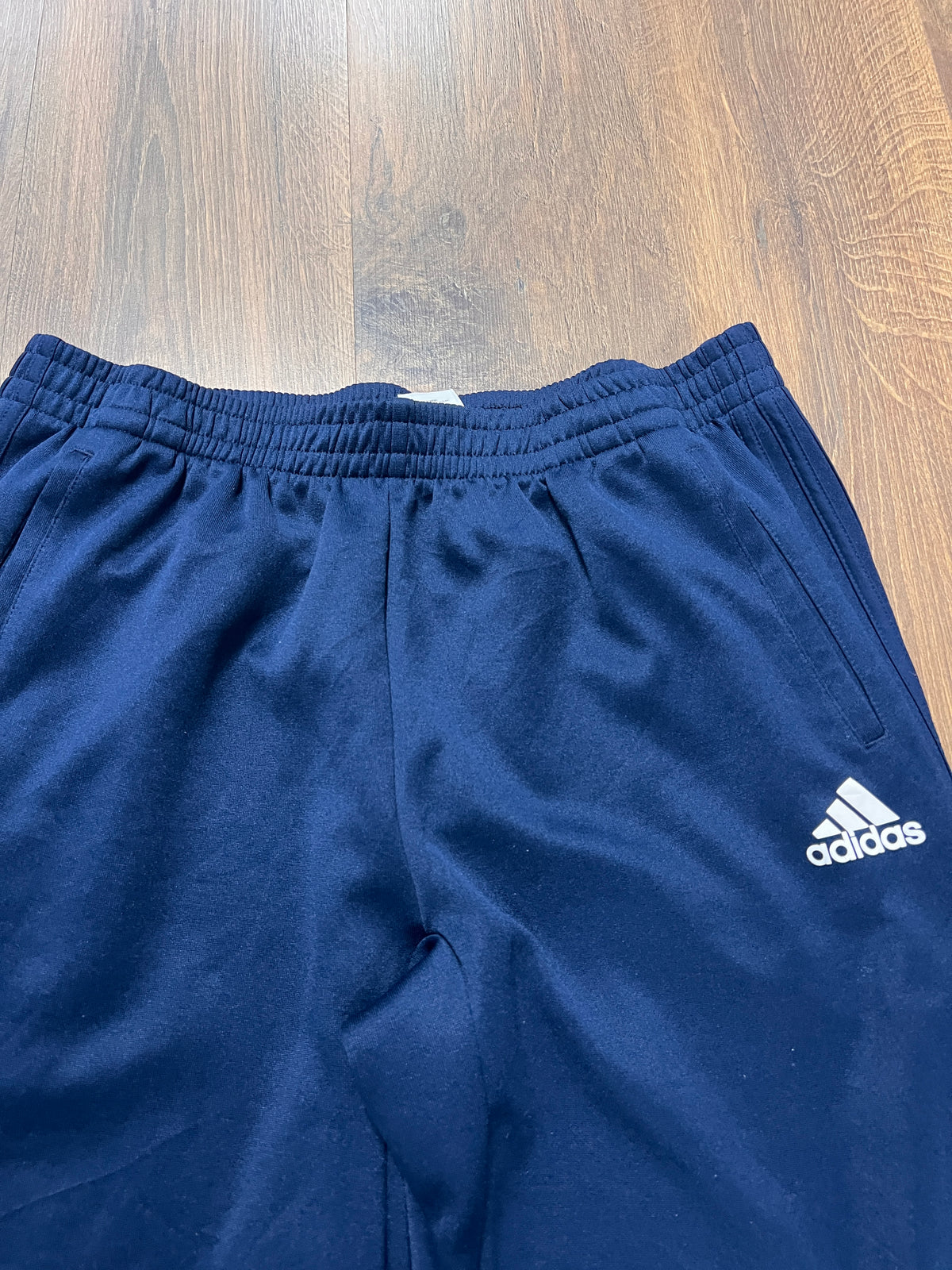 Adidas snap button Trackpants(XL)