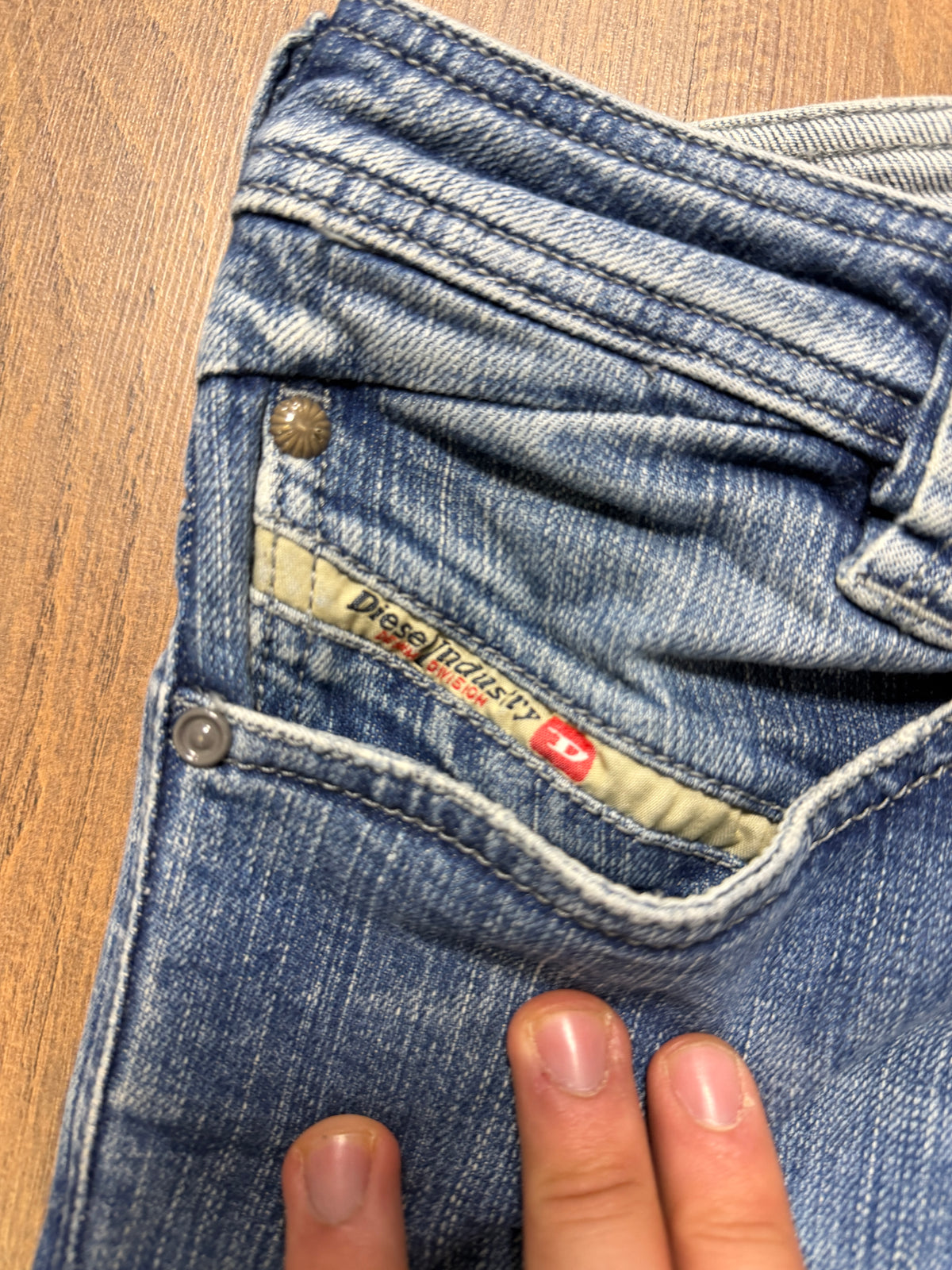 Diesel Jeans 💁🏼‍♀️ (30x30)