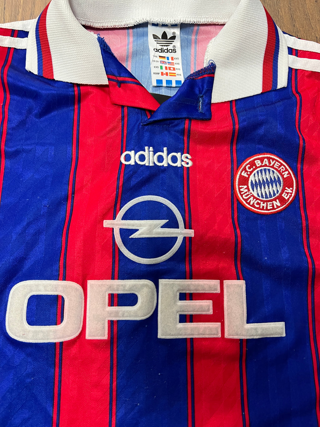 Bayern Munchen 1995-97 Crop Top🙋‍♀️(Xs)