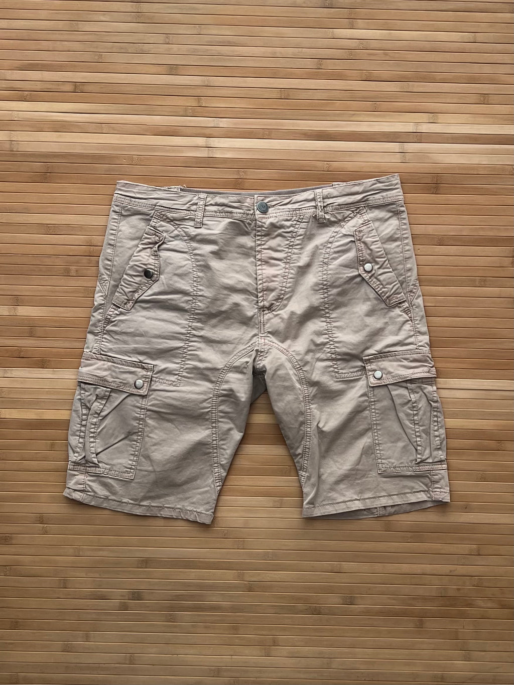 Beige Cargo Shorts (36)