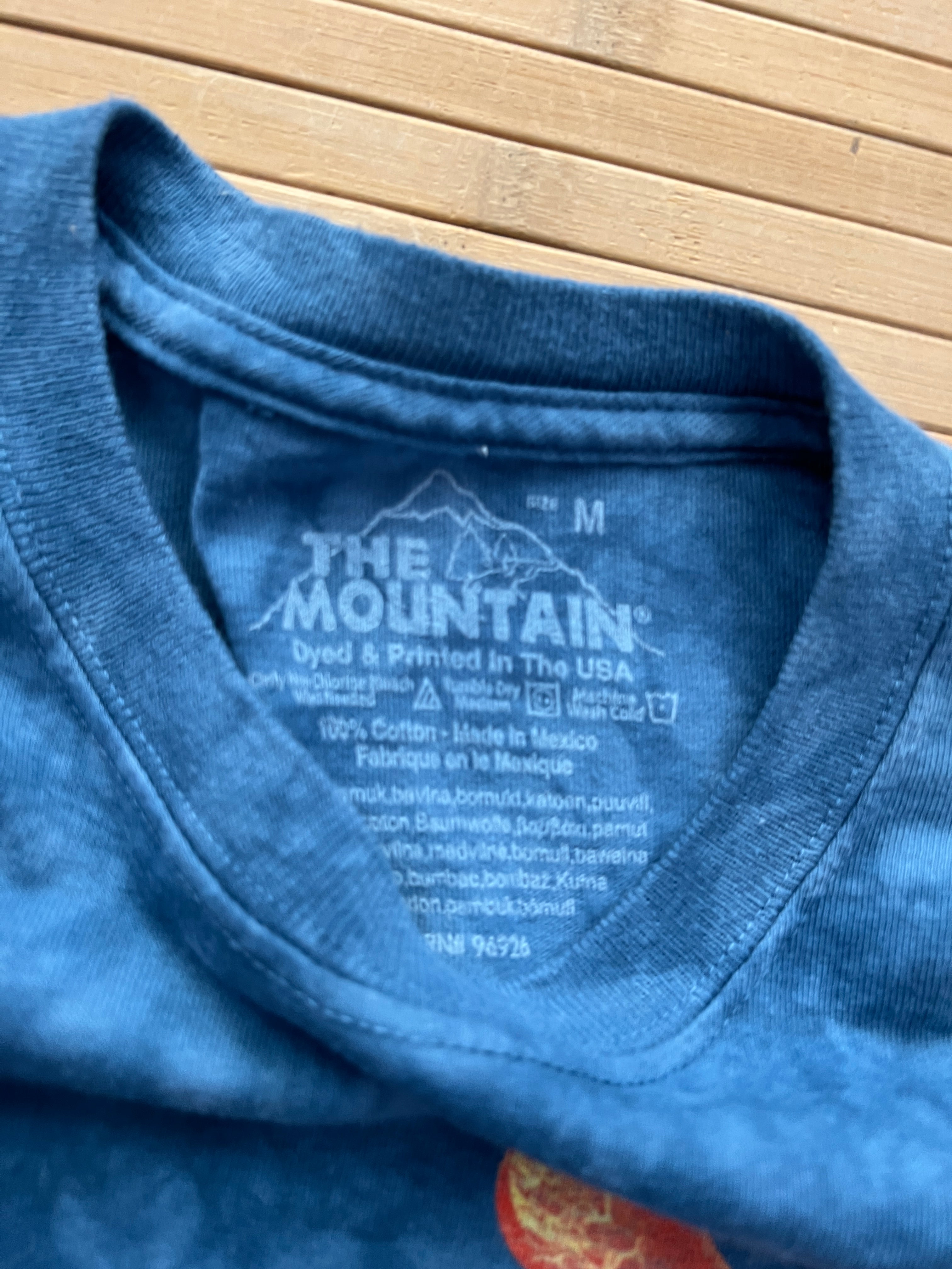 The Mountain Frog Tshirt (L)
