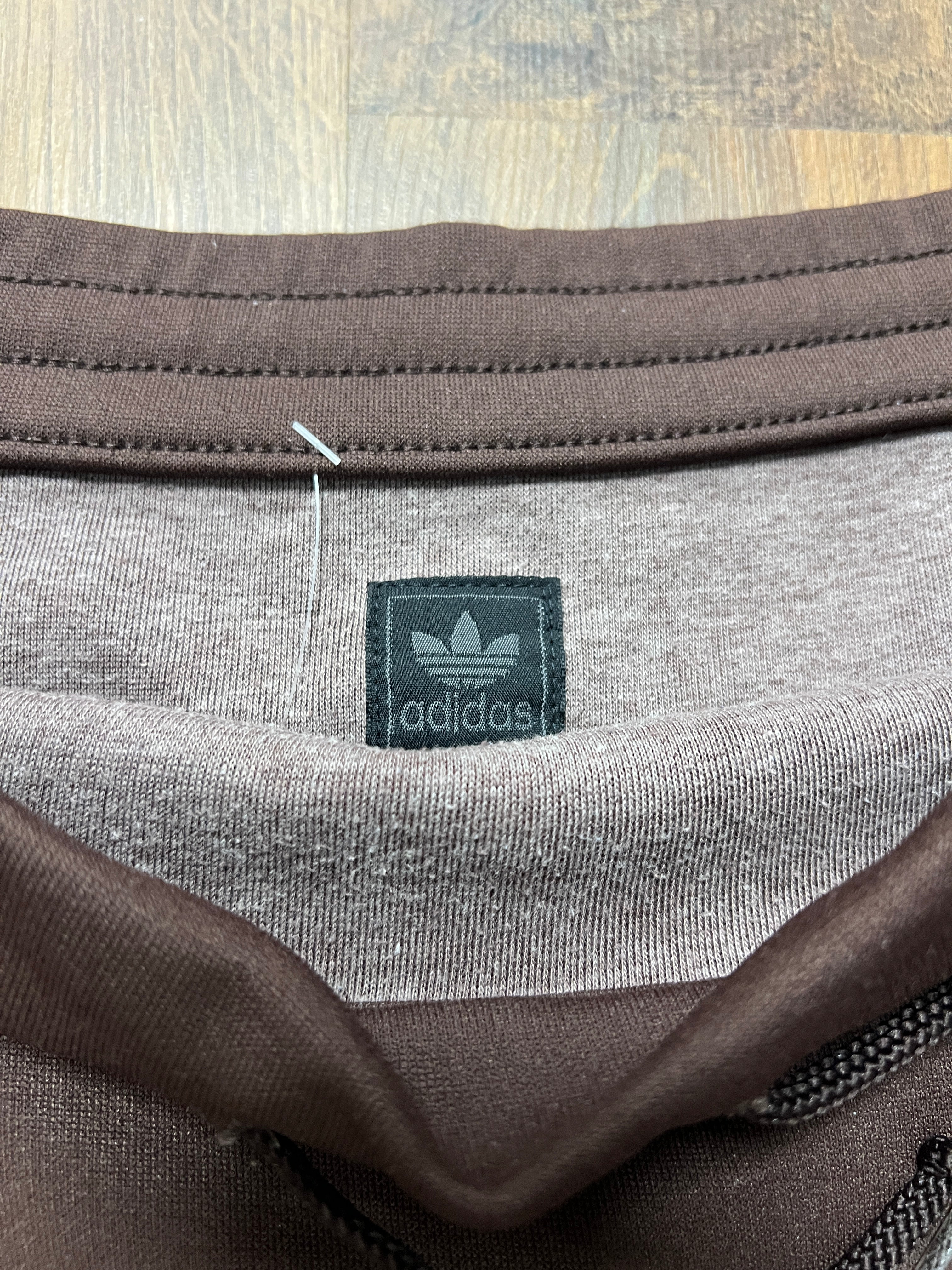 Adidas Vintage Skirt🙋‍♀️ (S/M)