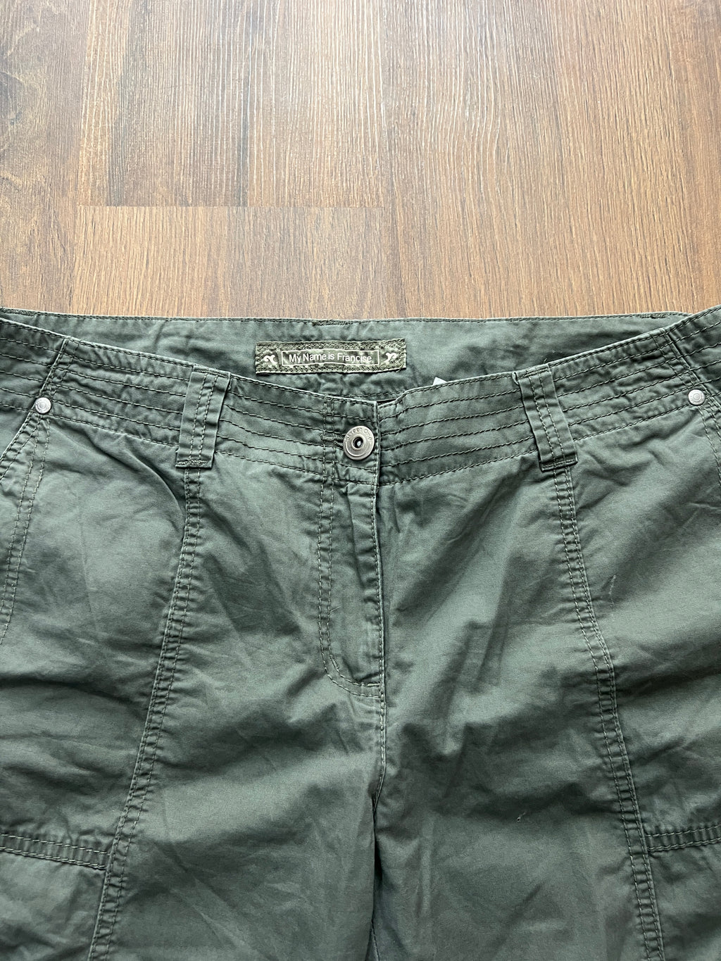 Khaki Capris (36)