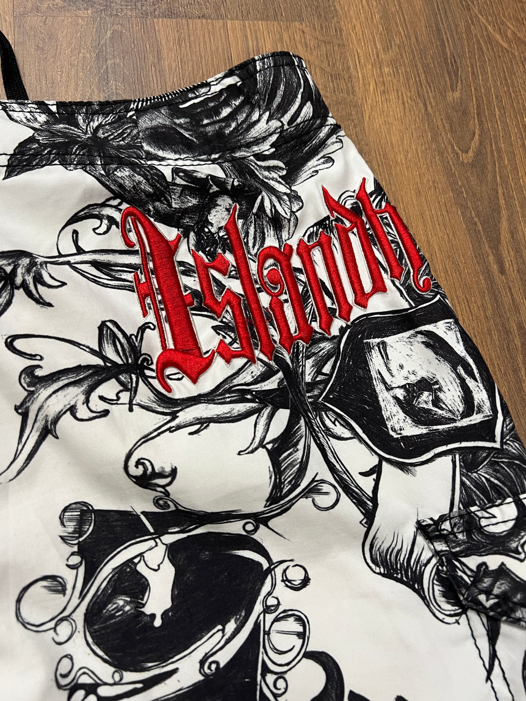 Totsol Goth Boardshorts (34)